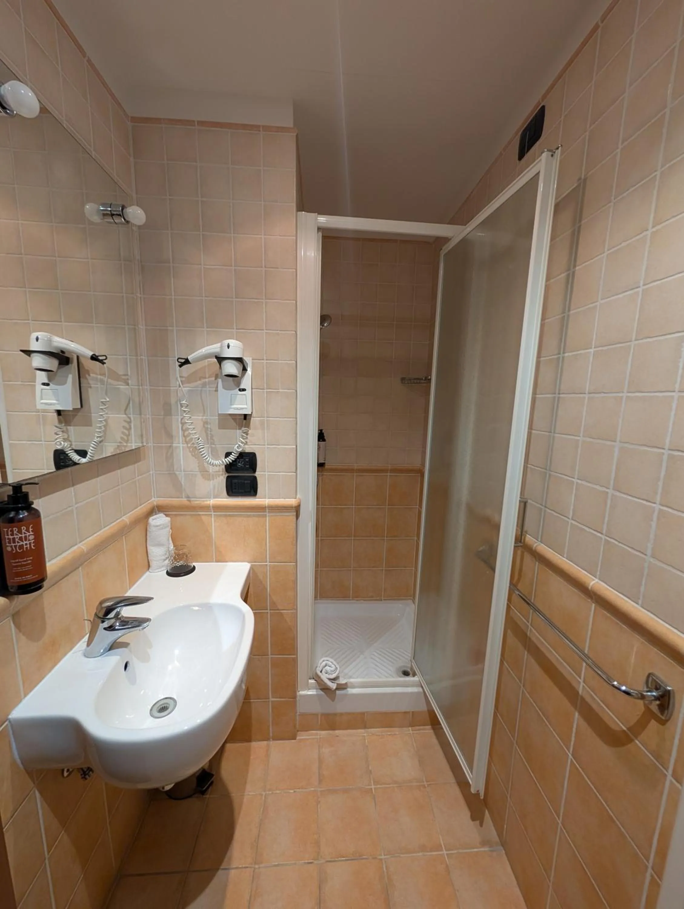 Bathroom in Hotel Carignano