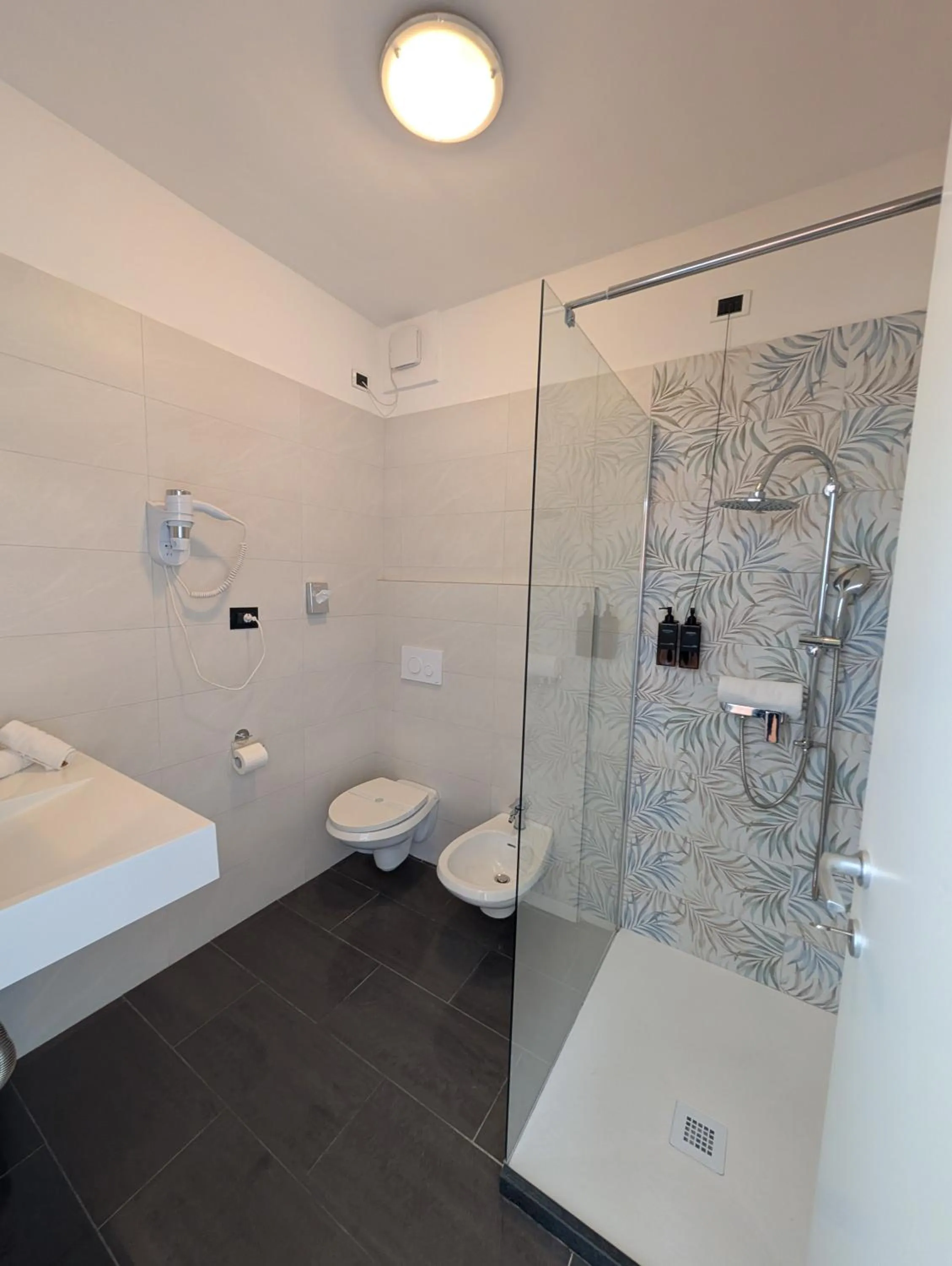 Bathroom in Hotel Carignano