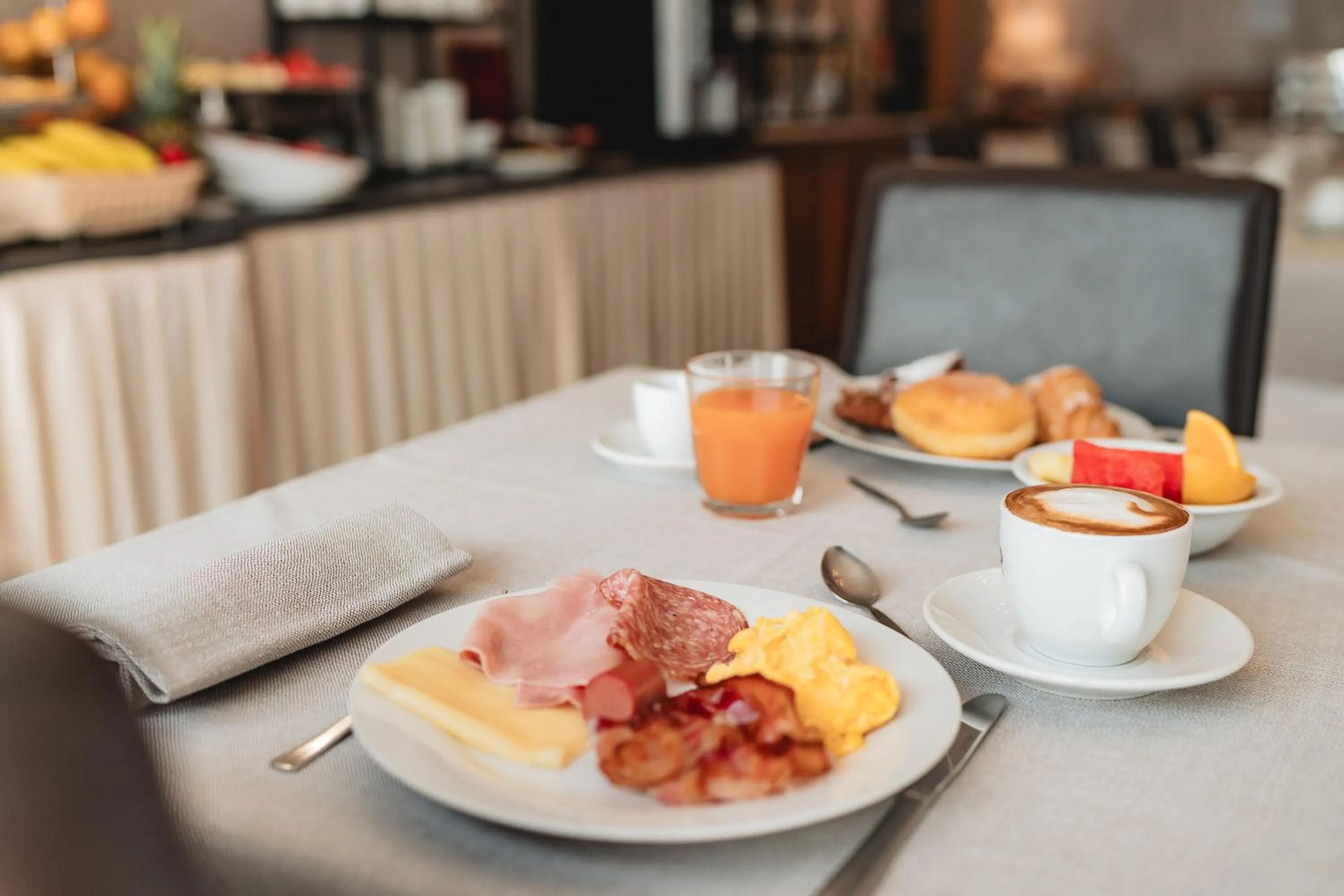 Breakfast in Hotel Carignano