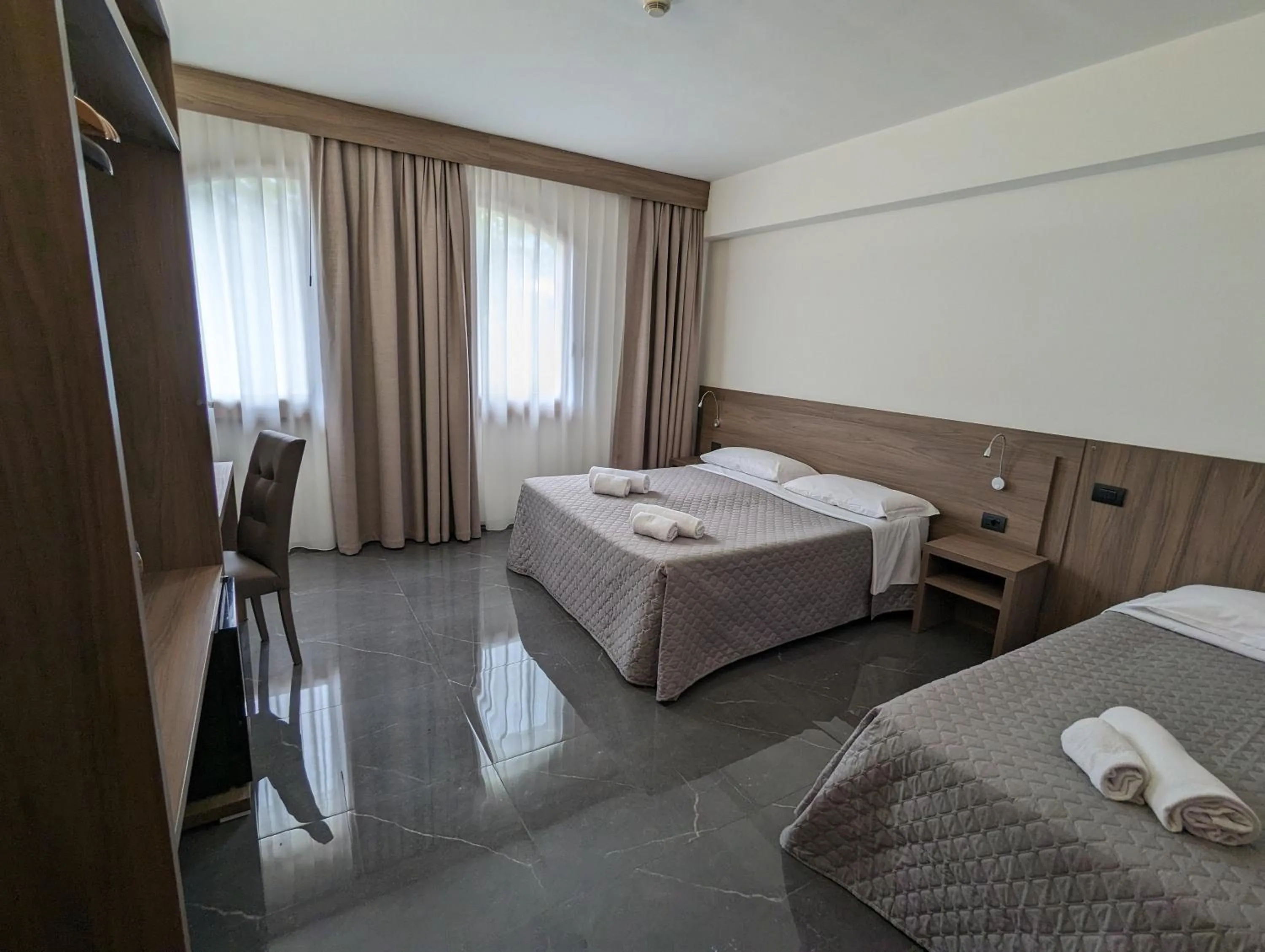 Economy Triple Room - single occupancy in Hotel Carignano