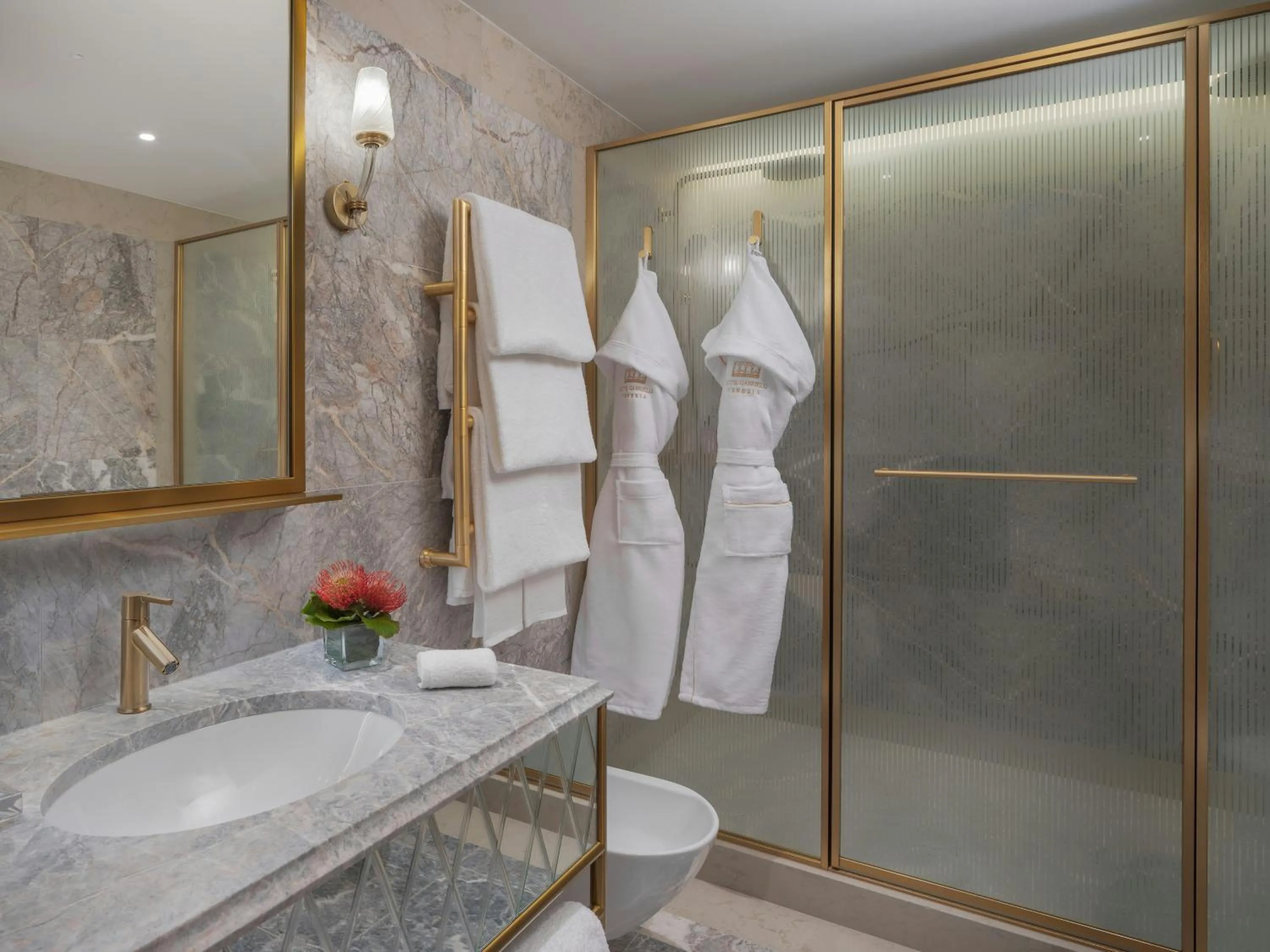 Bathroom in Hotel Gabrielli Venezia - Starhotels Collezione