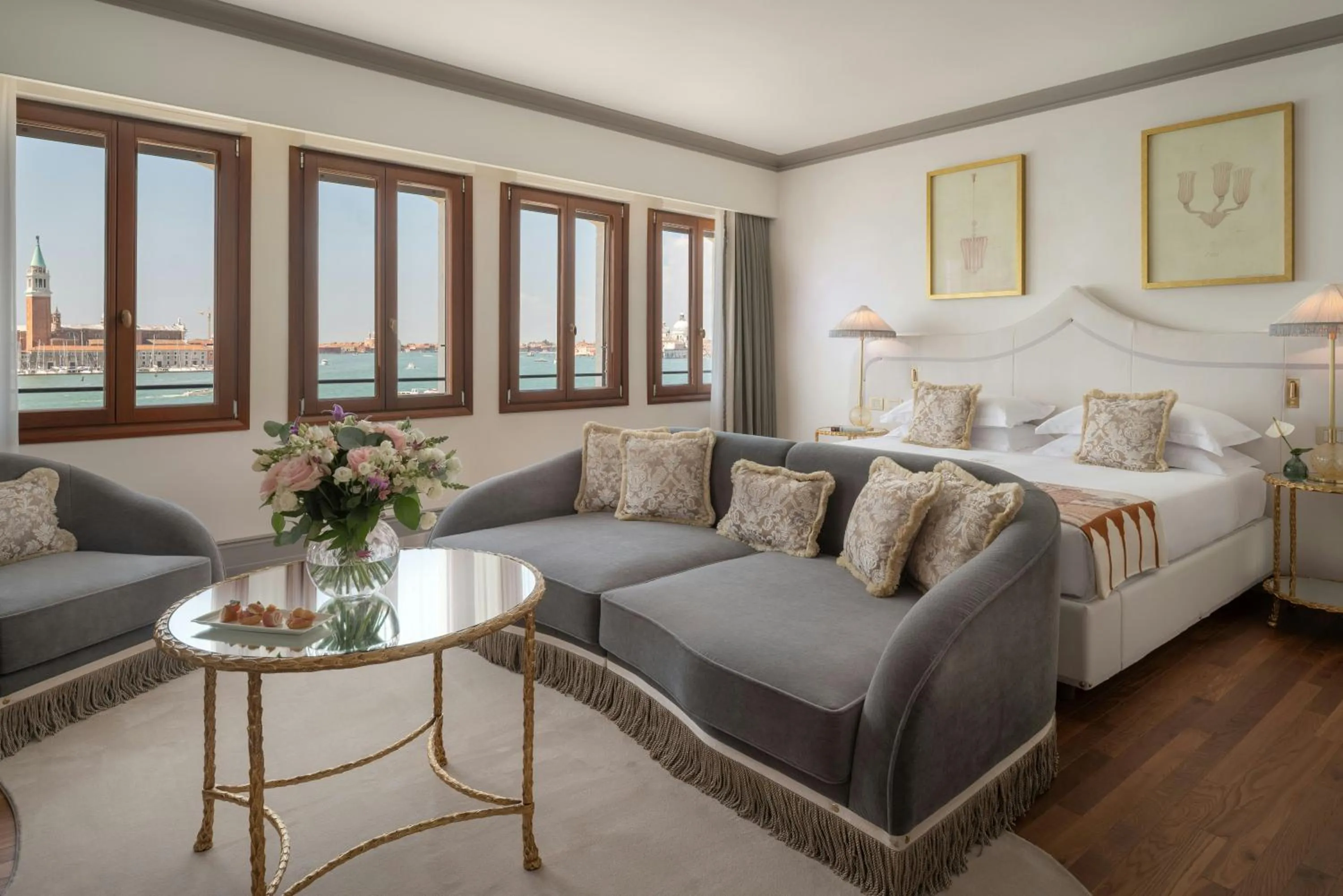 Photo of the whole room, Bed in Hotel Gabrielli Venezia - Starhotels Collezione