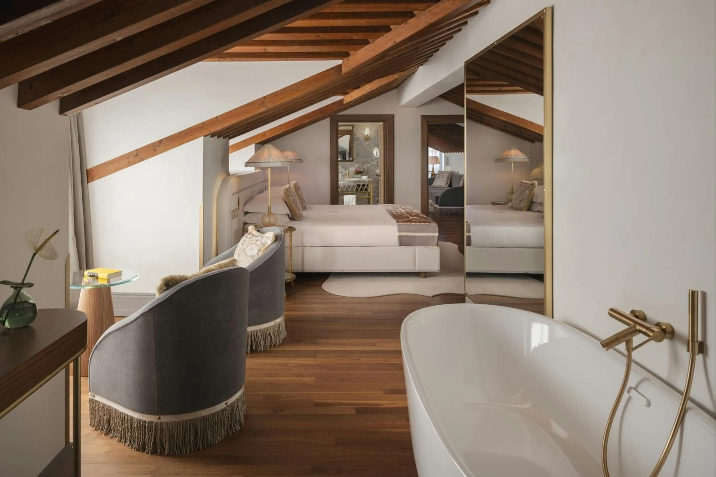 Photo of the whole room, Bed in Hotel Gabrielli Venezia - Starhotels Collezione