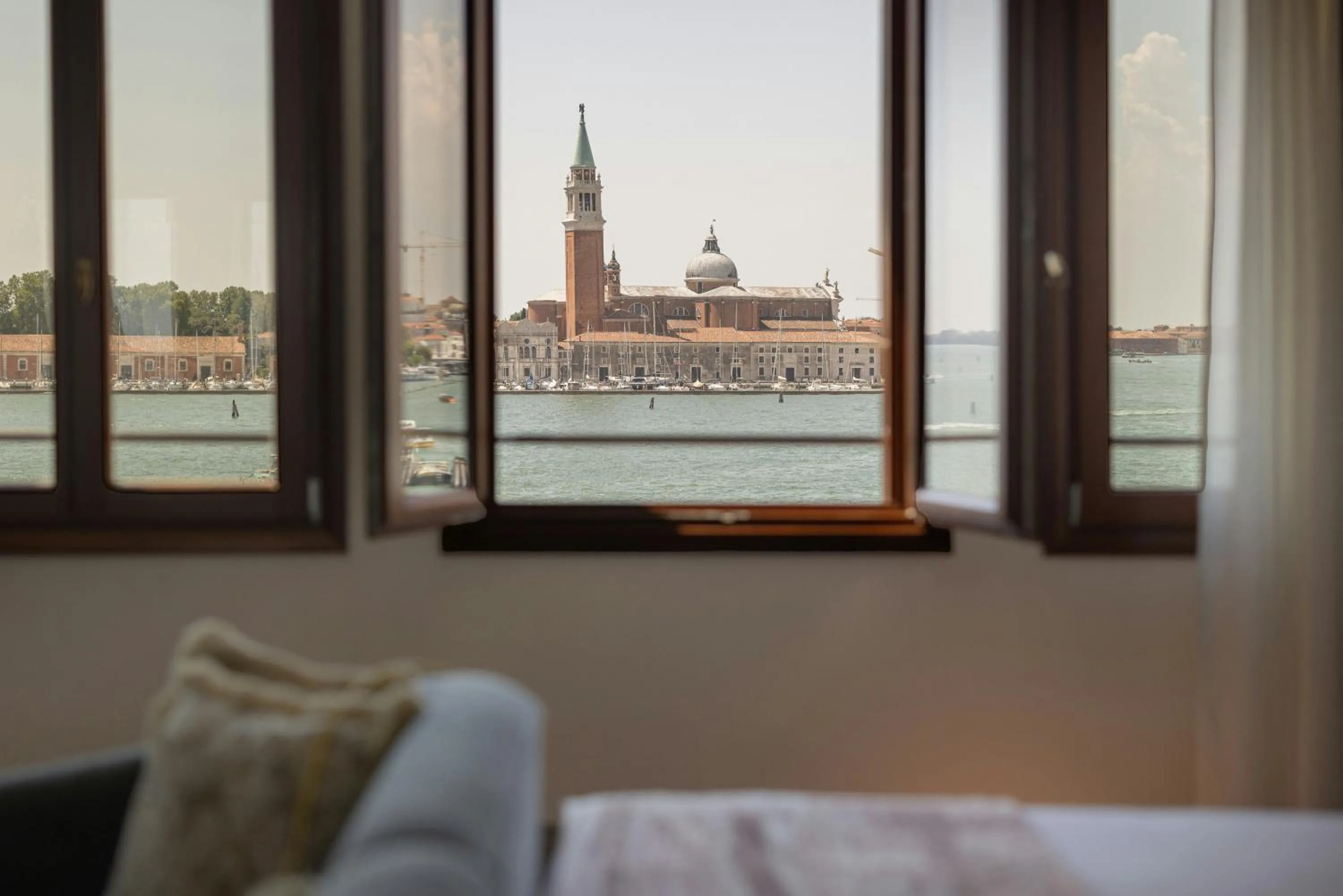 Photo of the whole room, Bed in Hotel Gabrielli Venezia - Starhotels Collezione