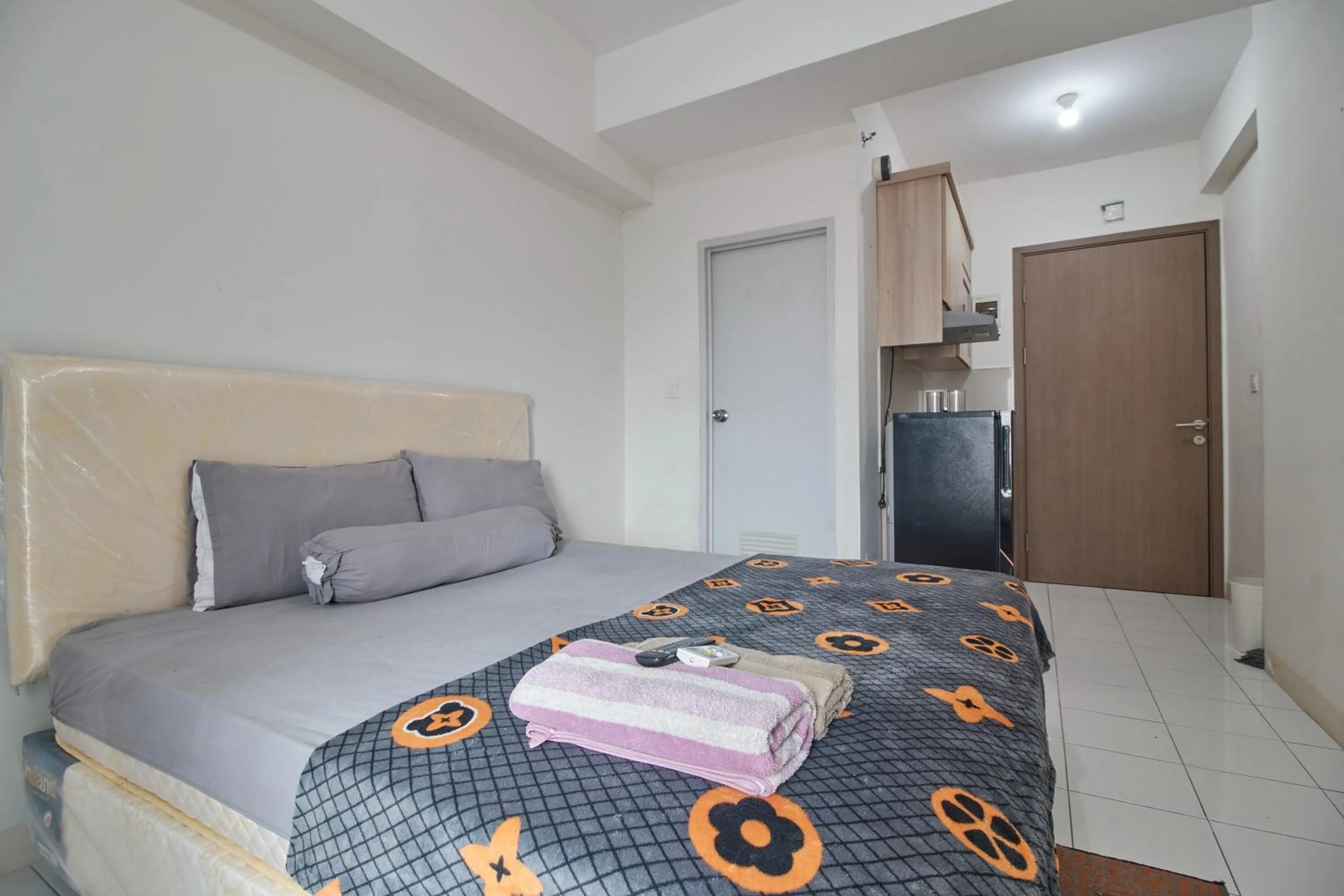 Bed in Room Rendi Podomoro Golf View