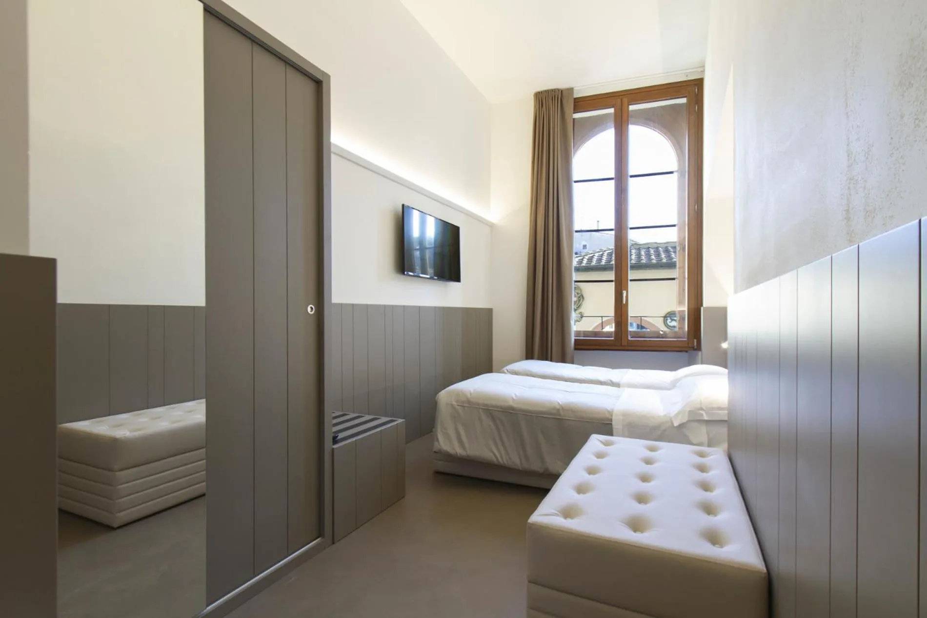 Bedroom, Bed in Palazzo dei Ciompi Suites