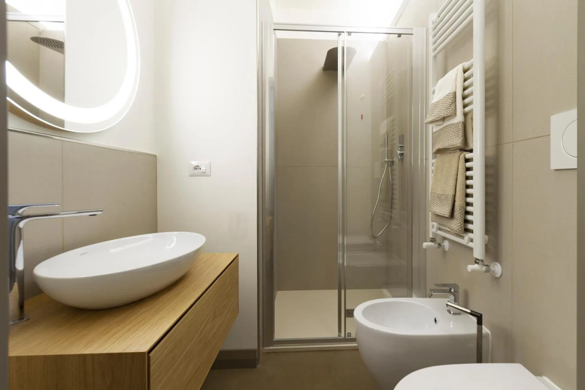 Bathroom in Palazzo dei Ciompi Suites