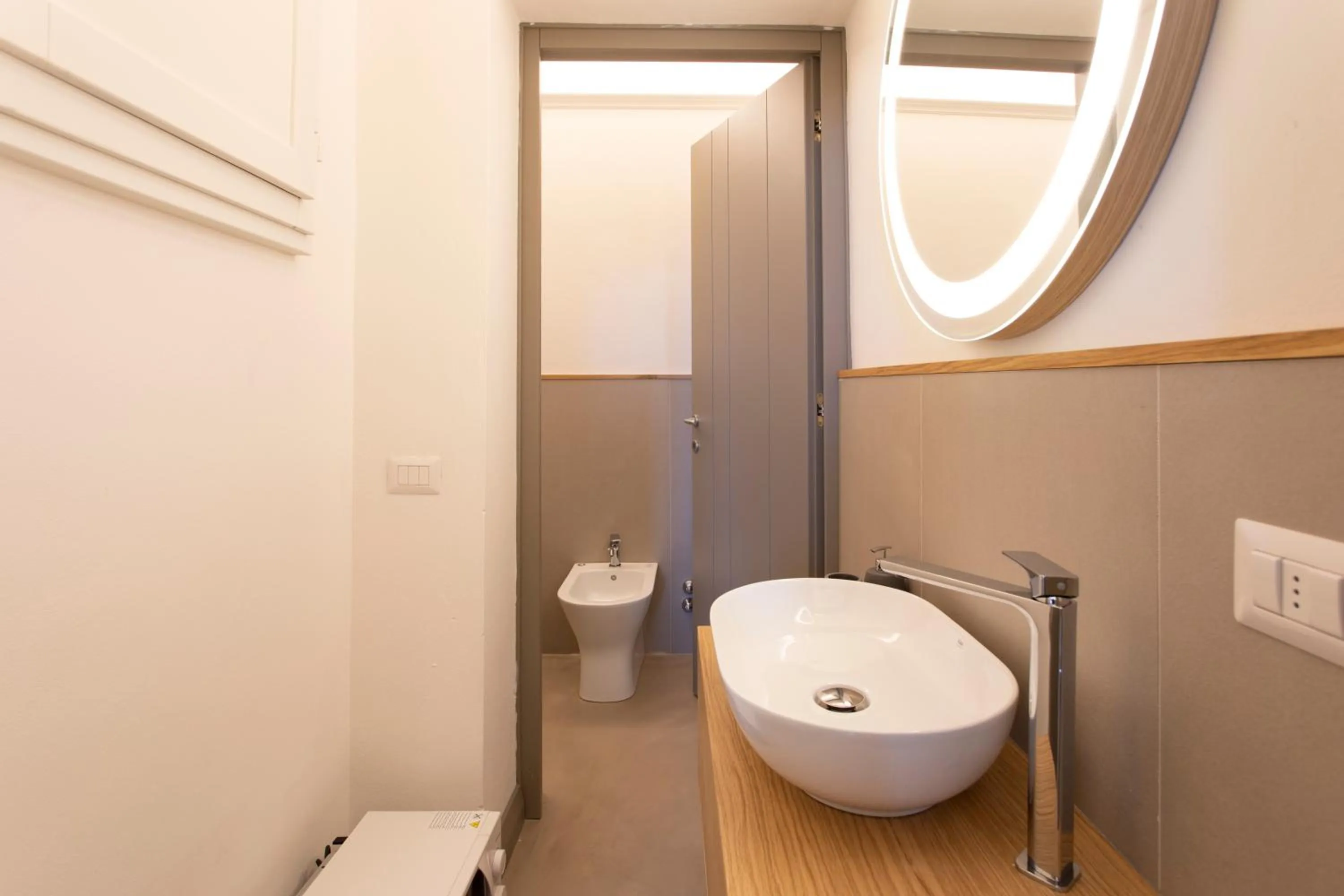 Bathroom in Palazzo dei Ciompi Suites
