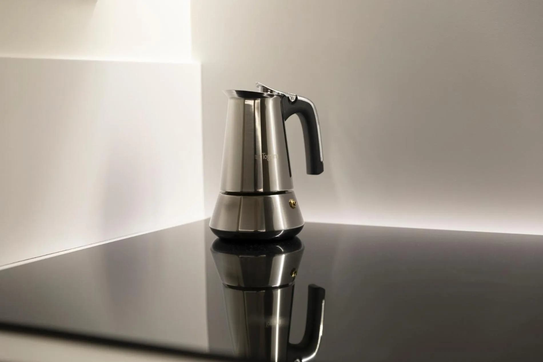 Coffee/tea facilities in Palazzo dei Ciompi Suites