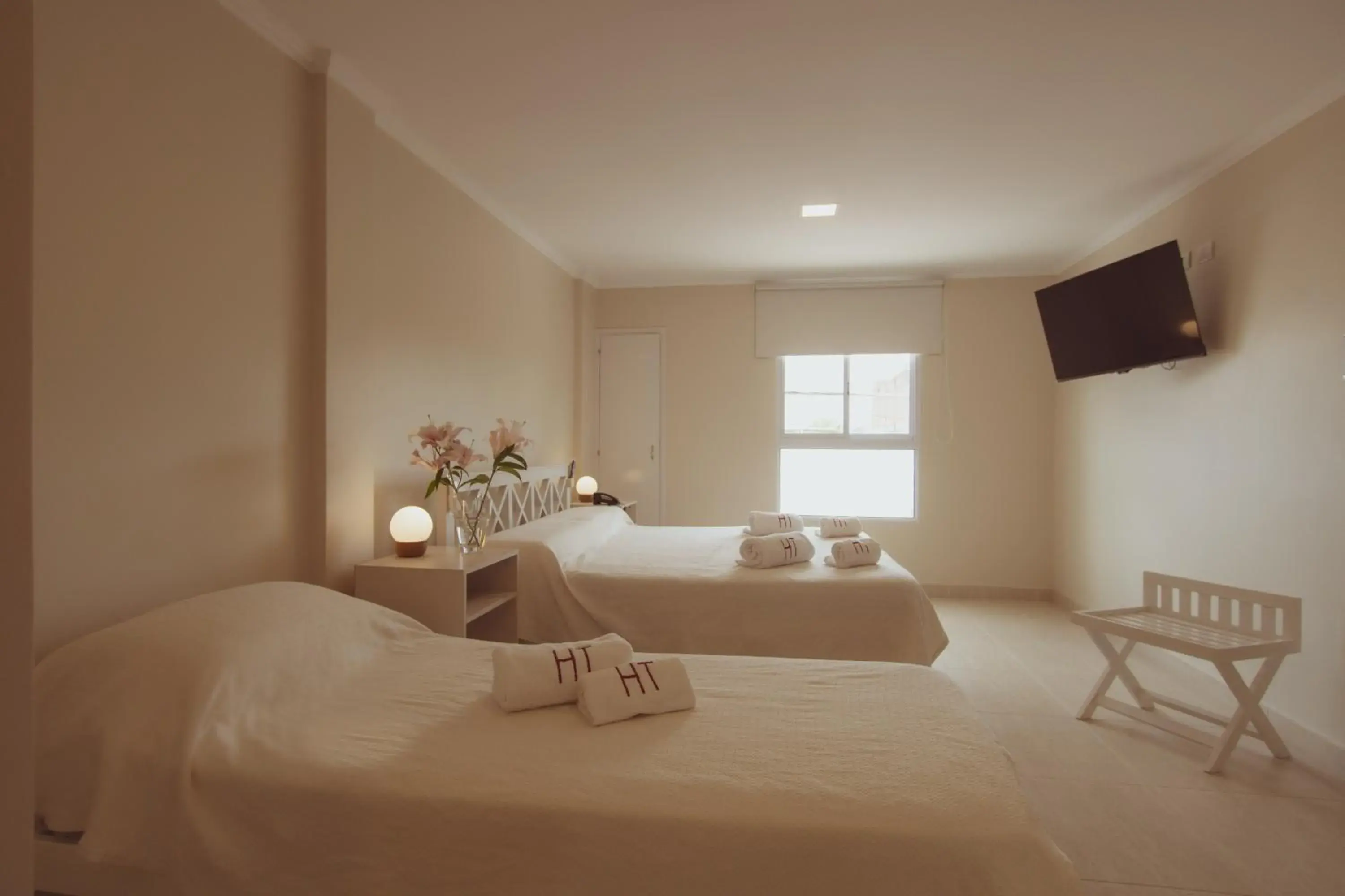 Deluxe Triple Room in Hotel Tonight Deluxe Triple Room in Hotel Tonight