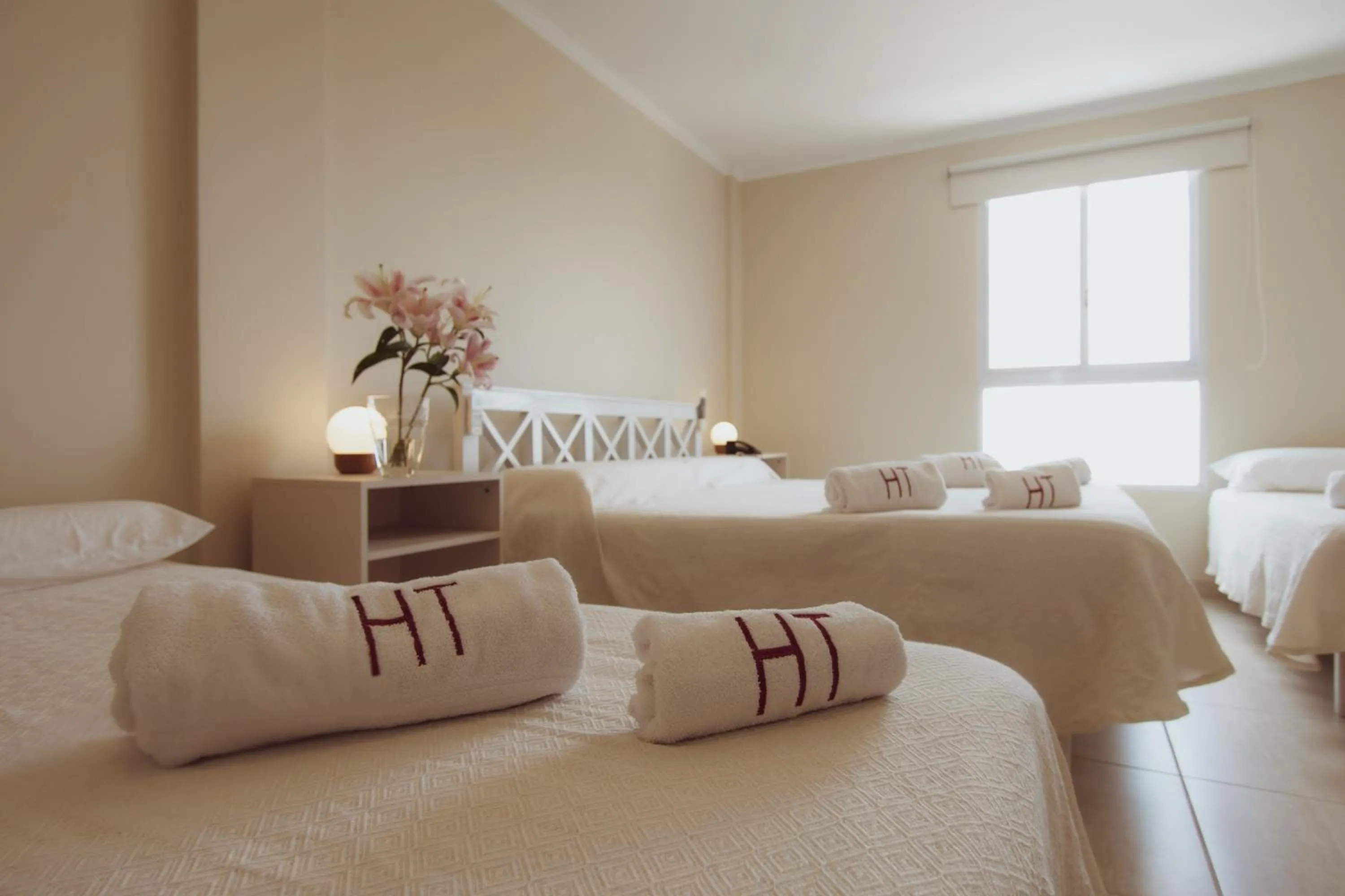 Bed in Hotel Tonight