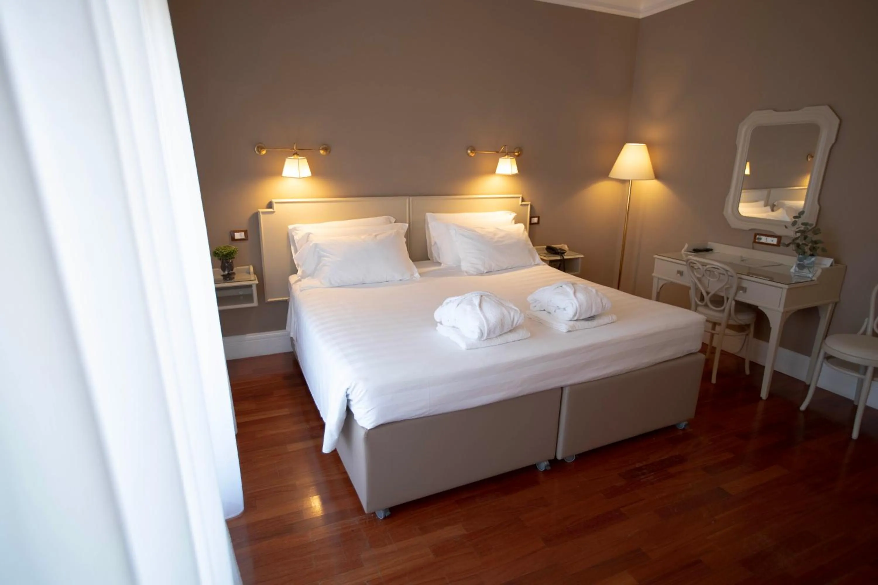 Bedroom, Bed in Silva Hotel Splendid