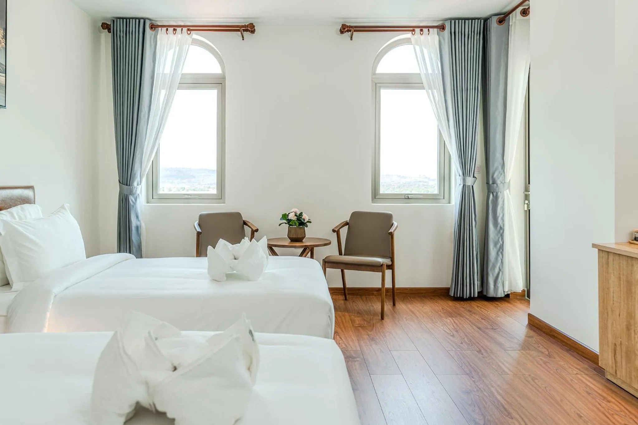 Bedroom, Bed in Sea Breeze Hotel & Villa