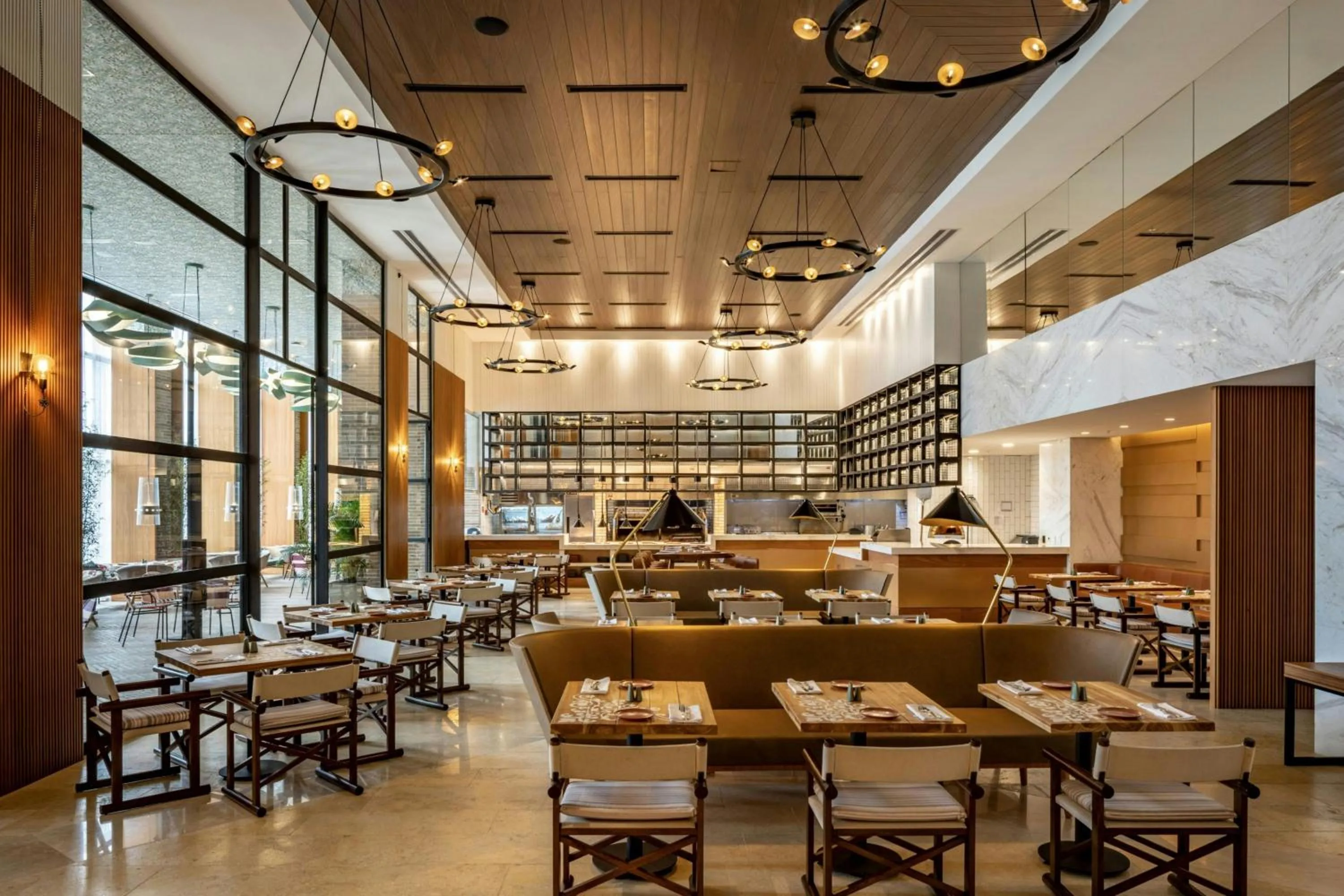 Restaurant/places to eat in Barranquilla Marriott Hotel