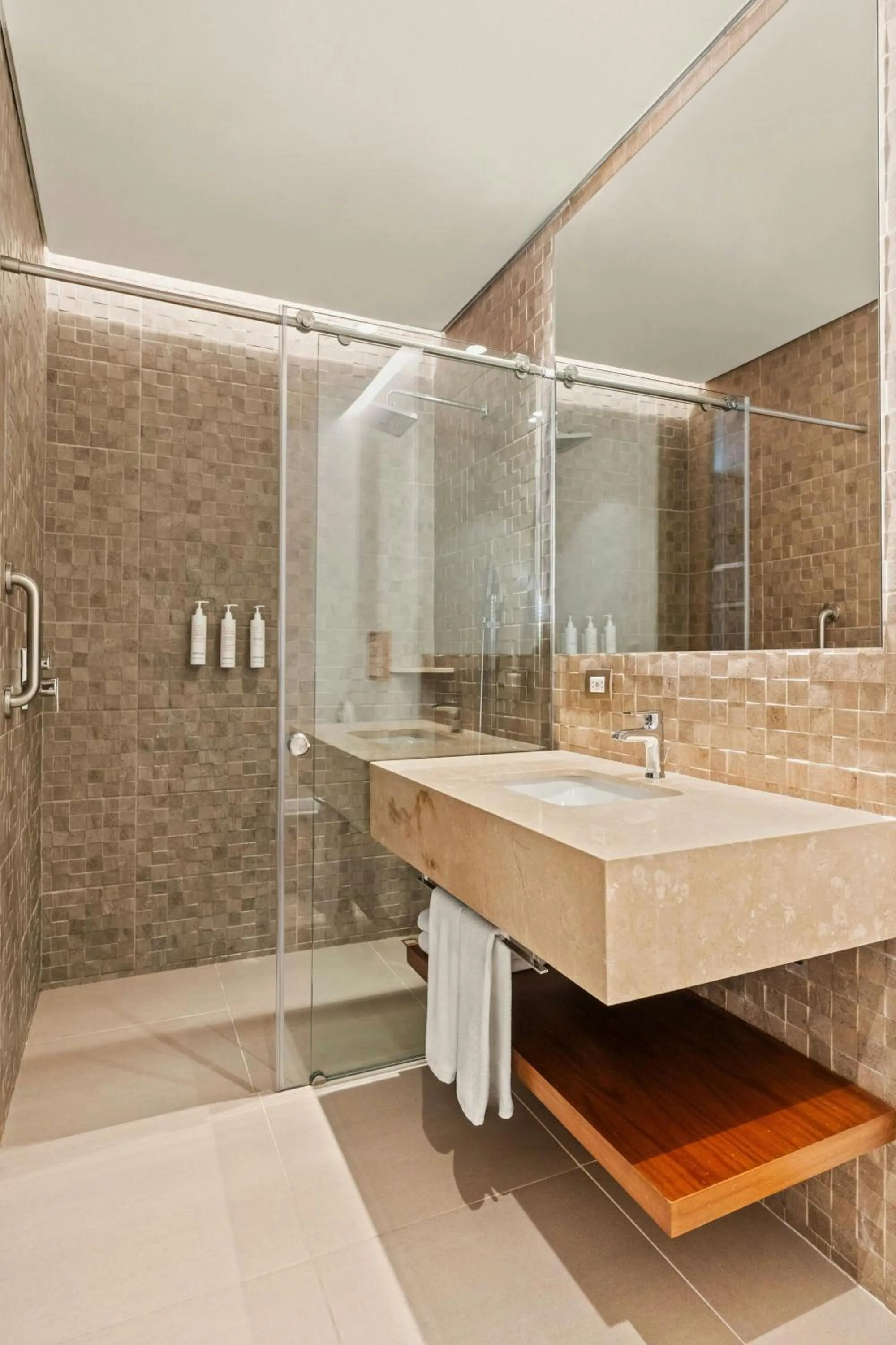 Bathroom in Barranquilla Marriott Hotel