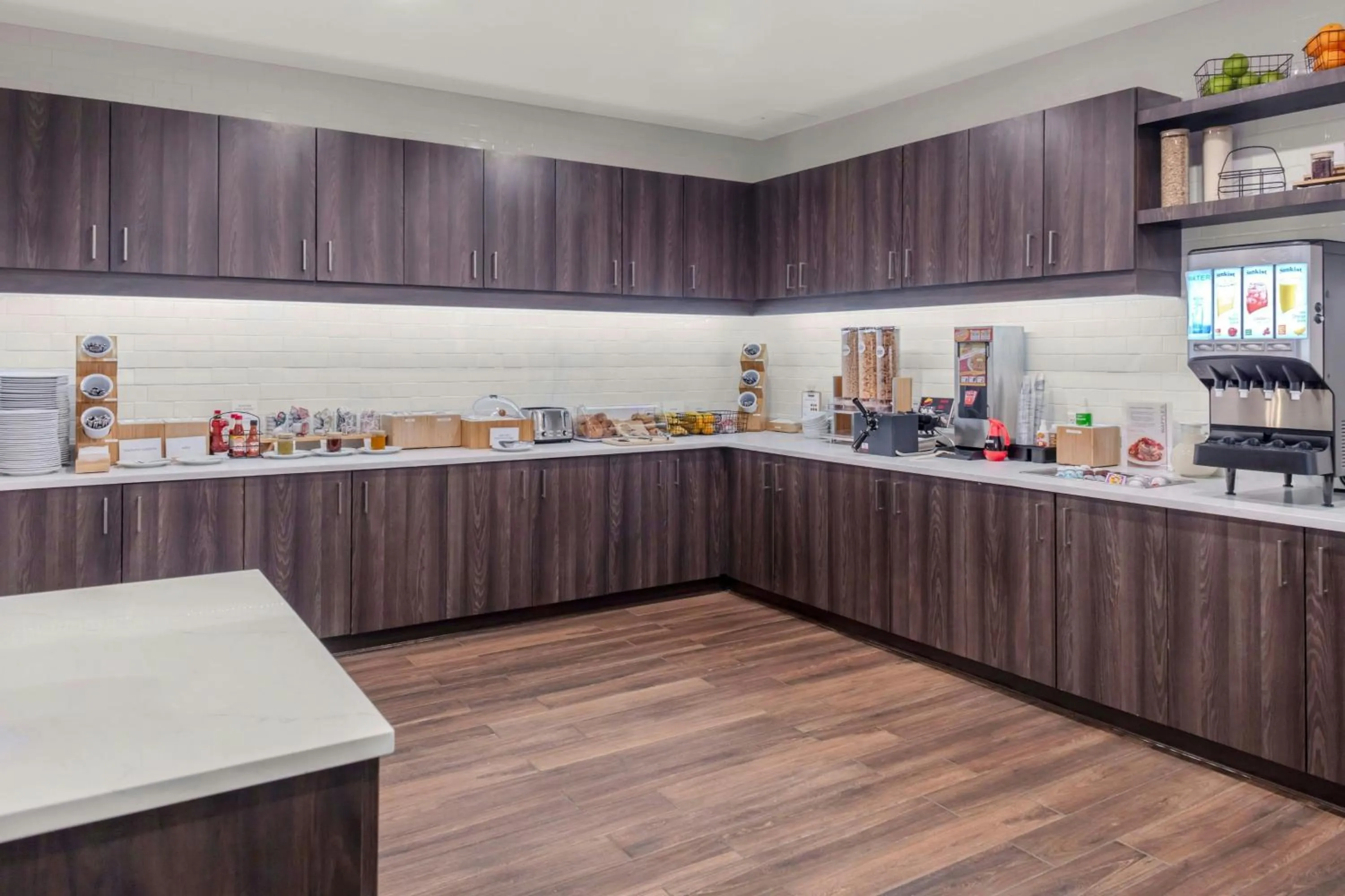 Breakfast in Residence Inn by Marriott Detroit Sterling Heights