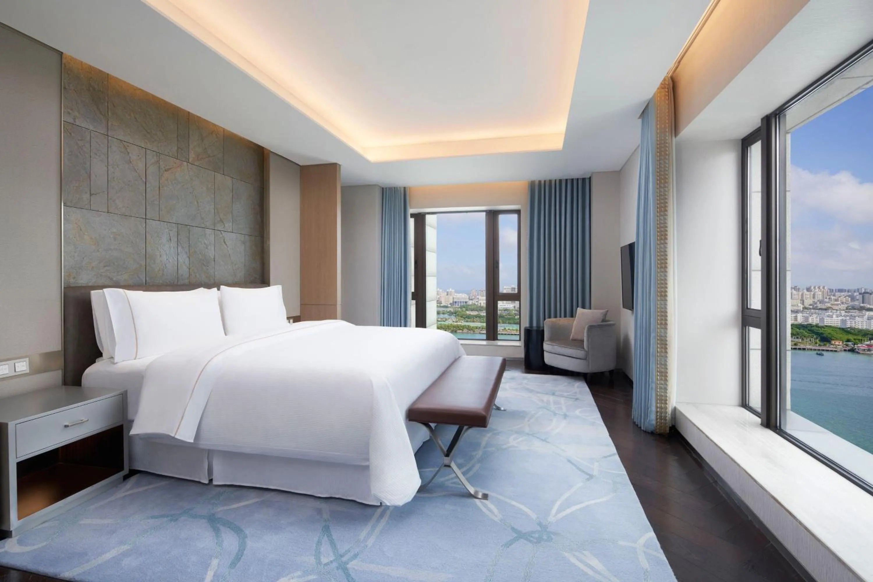 Bedroom, Bed in The Westin Haikou
