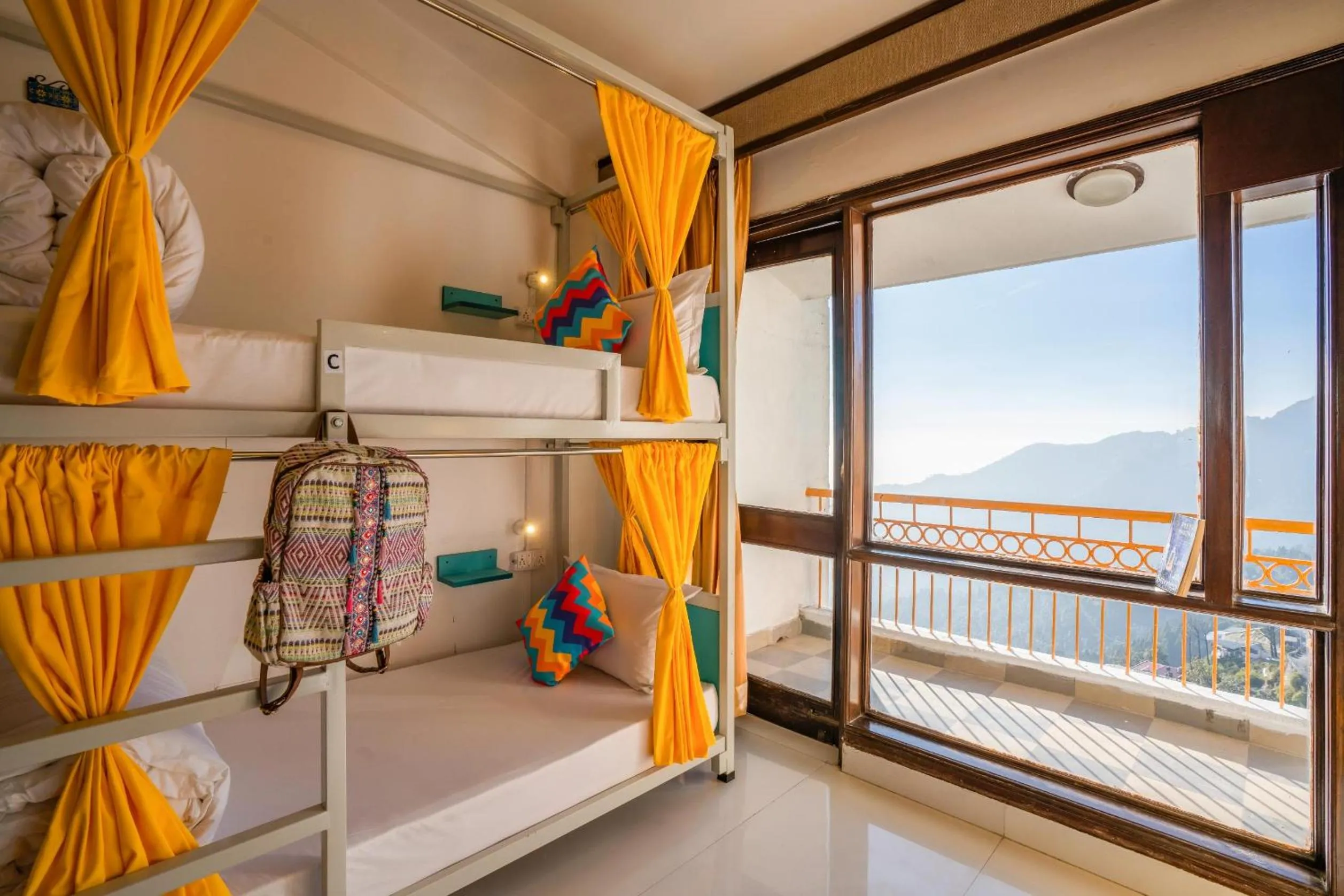 Bed in goSTOPS Mussoorie, Picture Palace