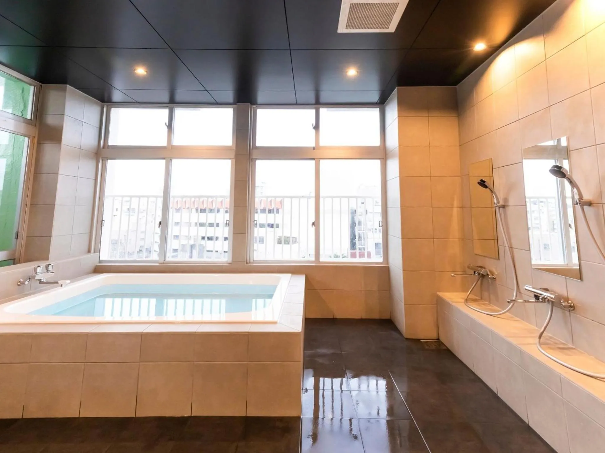 Public Bath in CABIN&HOTEL CONSTANT NAHA