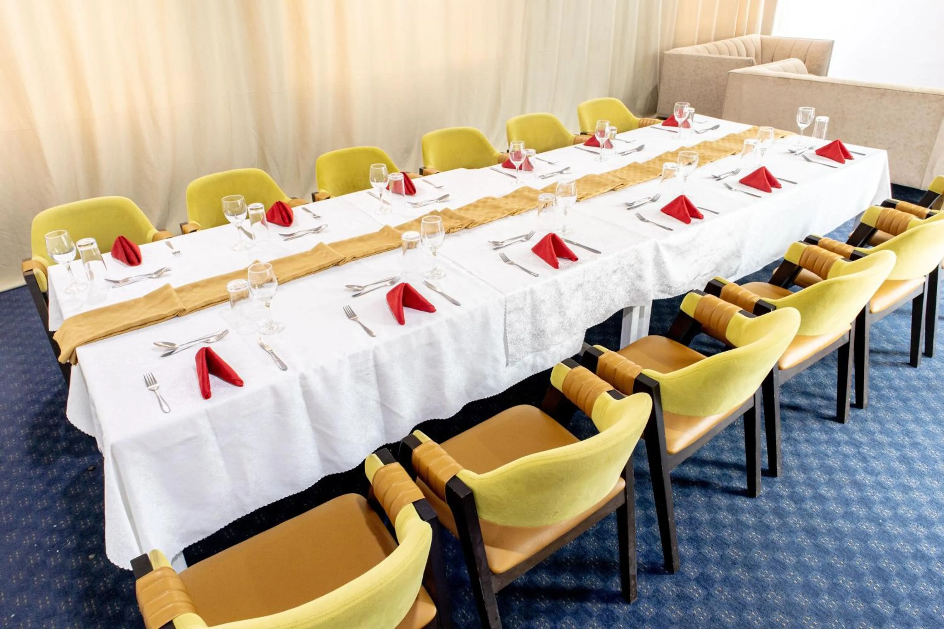 Restaurant/places to eat in The Warwick Hotel, Nanyuki Kenya