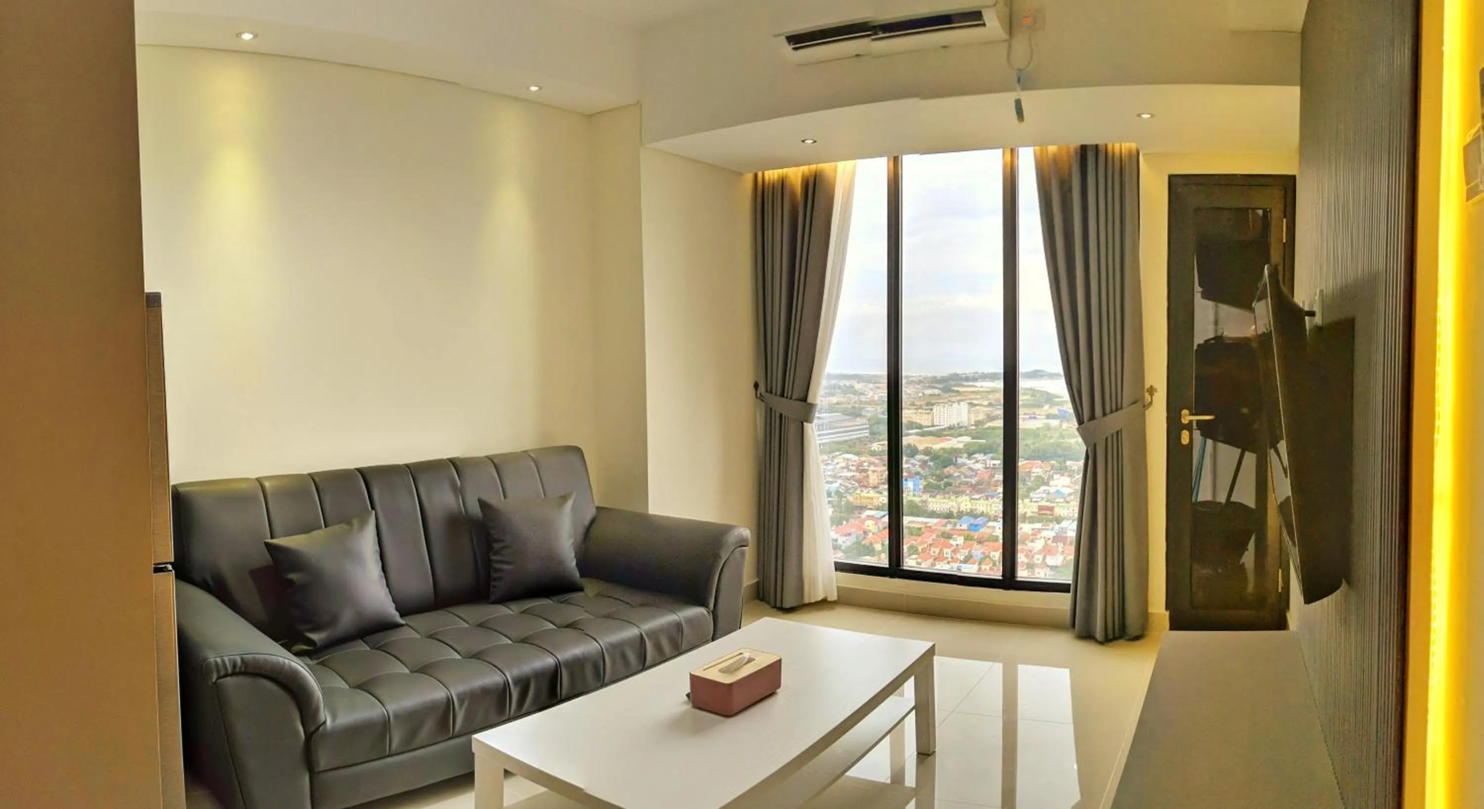 Lovina 3007 at Pollux Meisterstadt