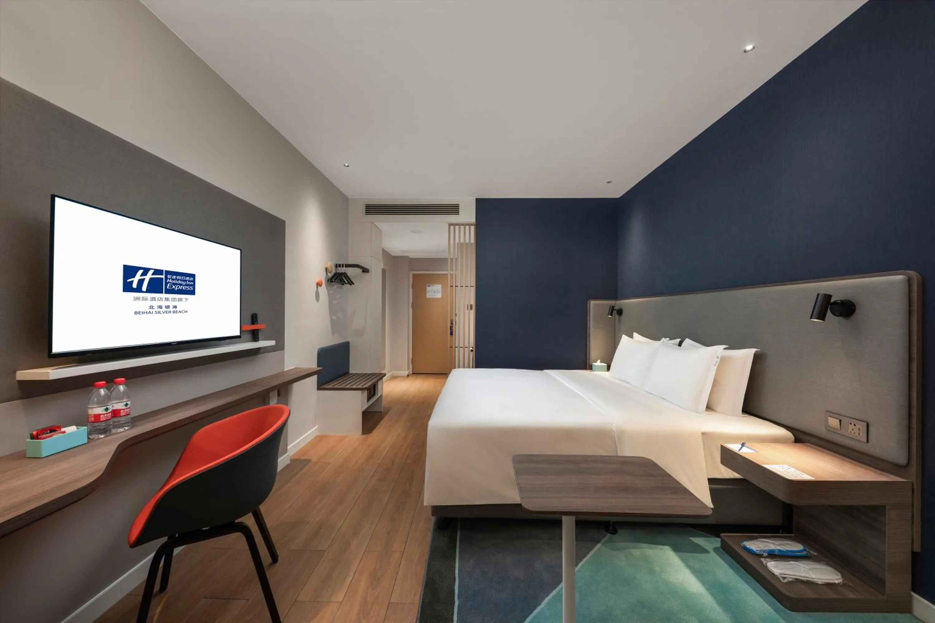 Bedroom, Bed in Holiday Inn Express Beihai Silver Beach by IHG