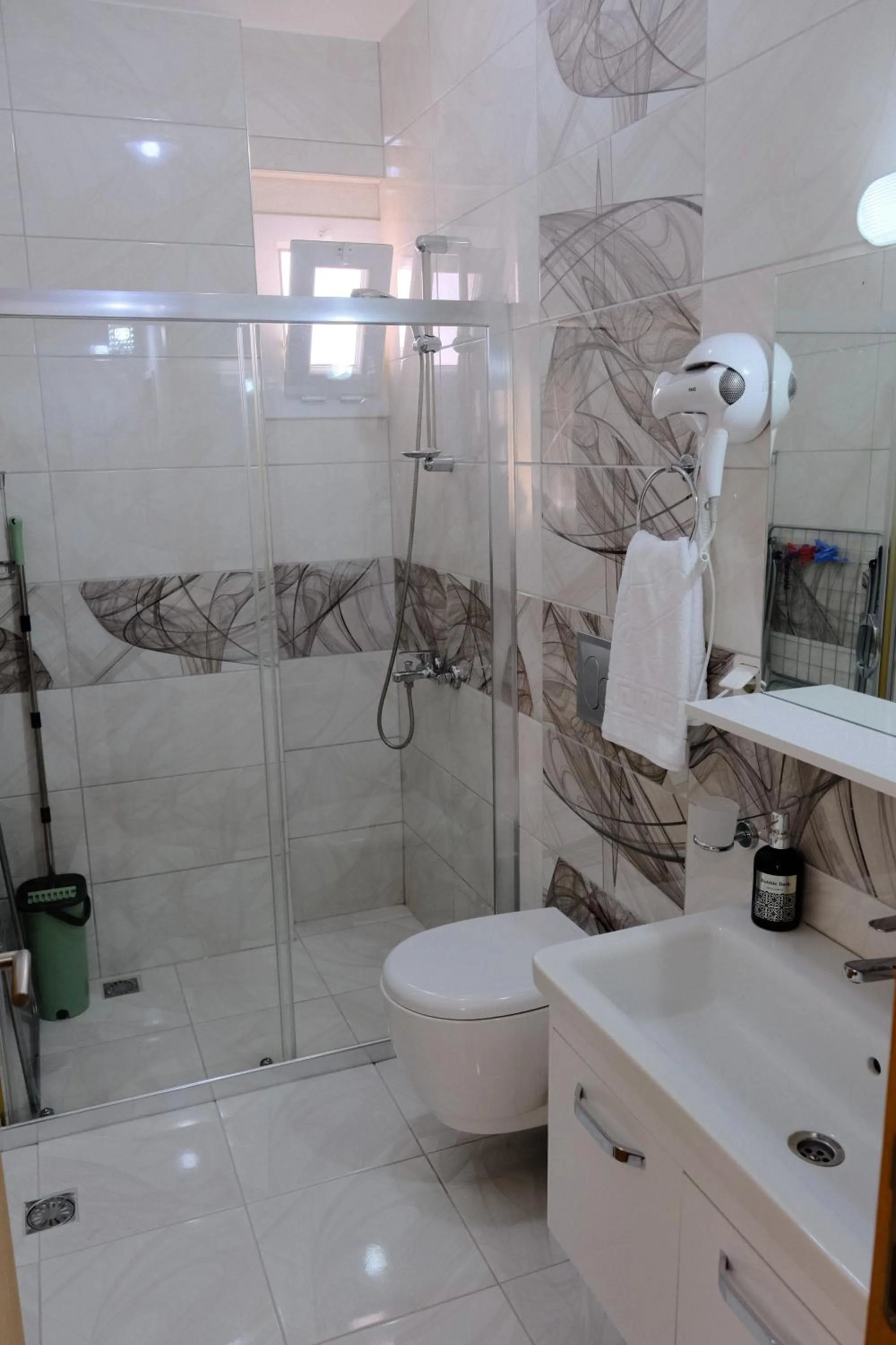 Toilet in Ozgur City Residence