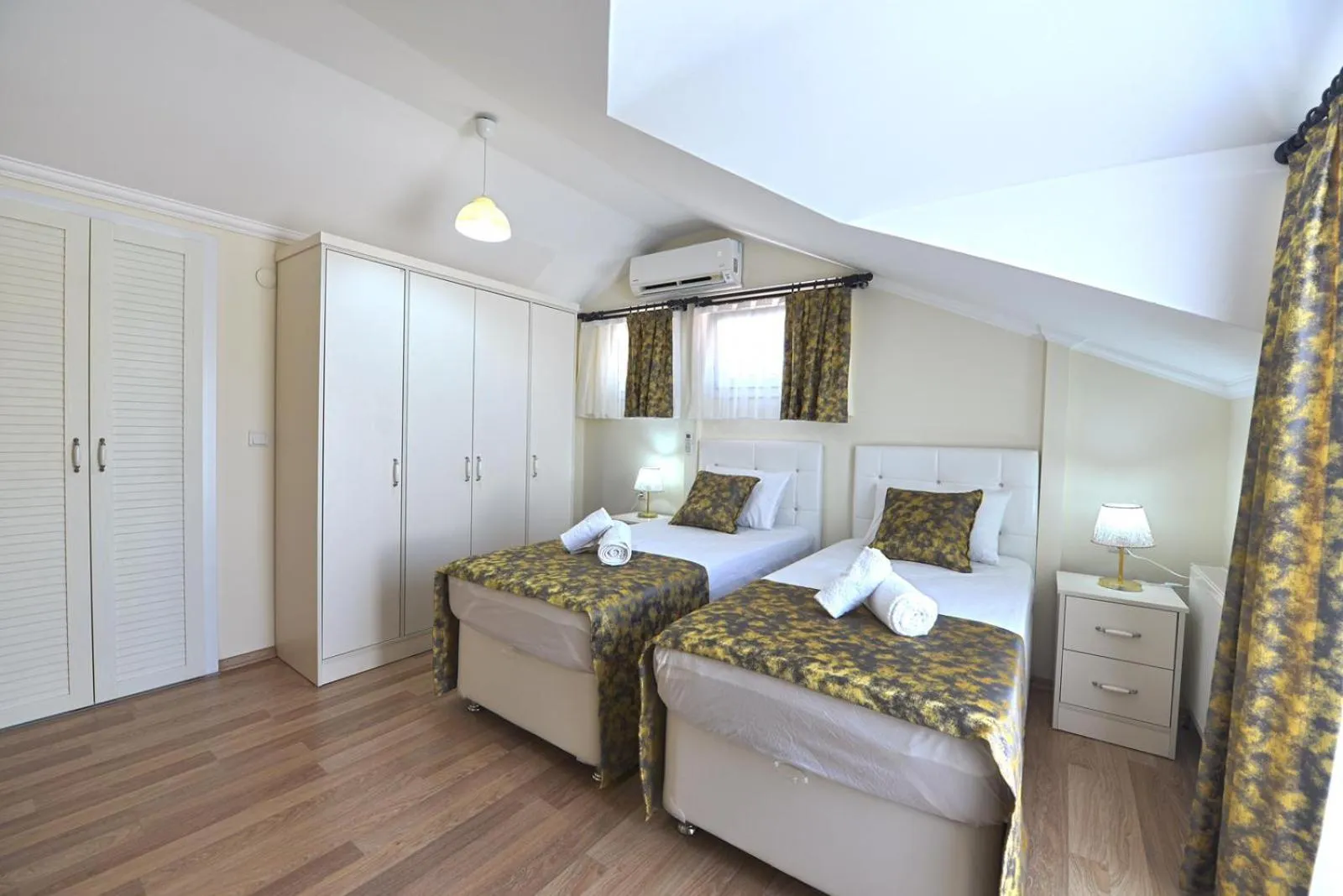 Photo of the whole room, Bed in Ozgur City Residence