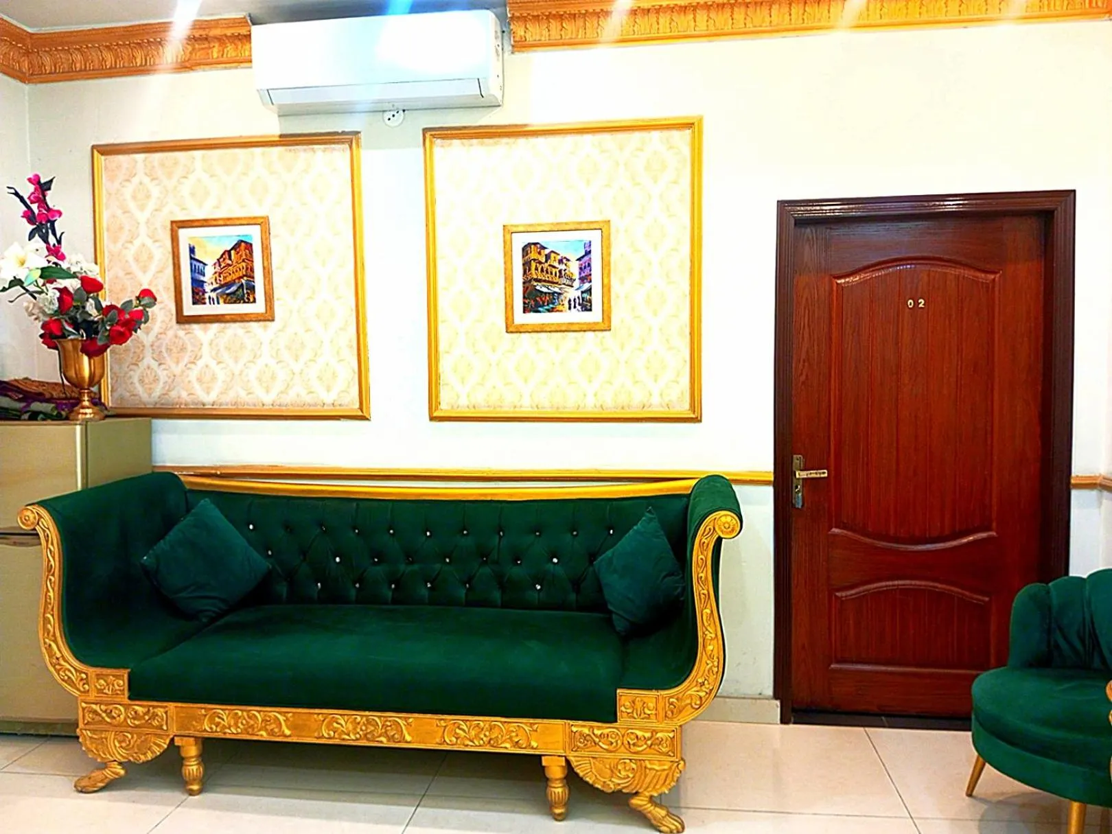 Seating area in Golden One Hotel