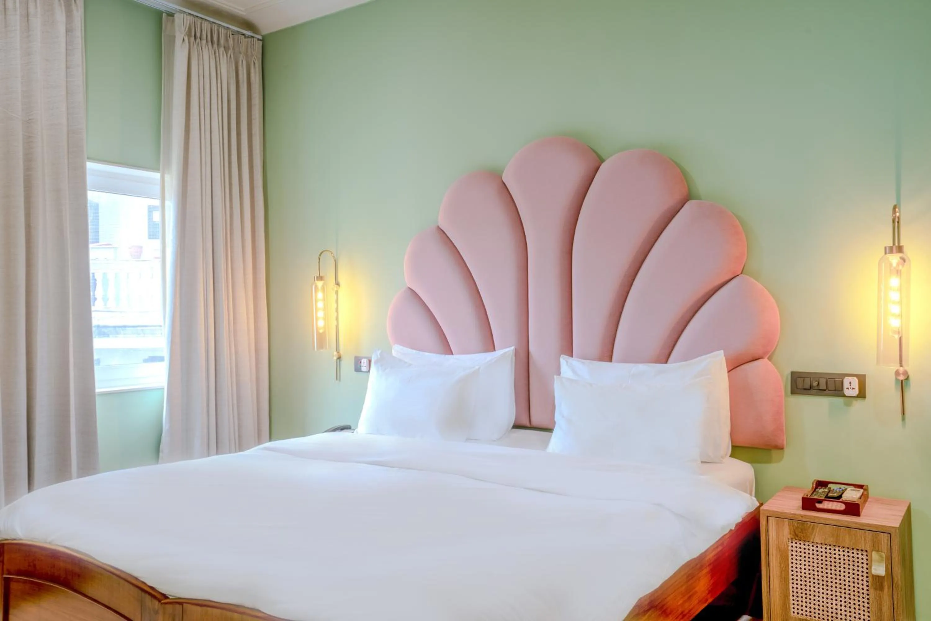 Bed in Girisadan - A City Centre Boutique Hotel