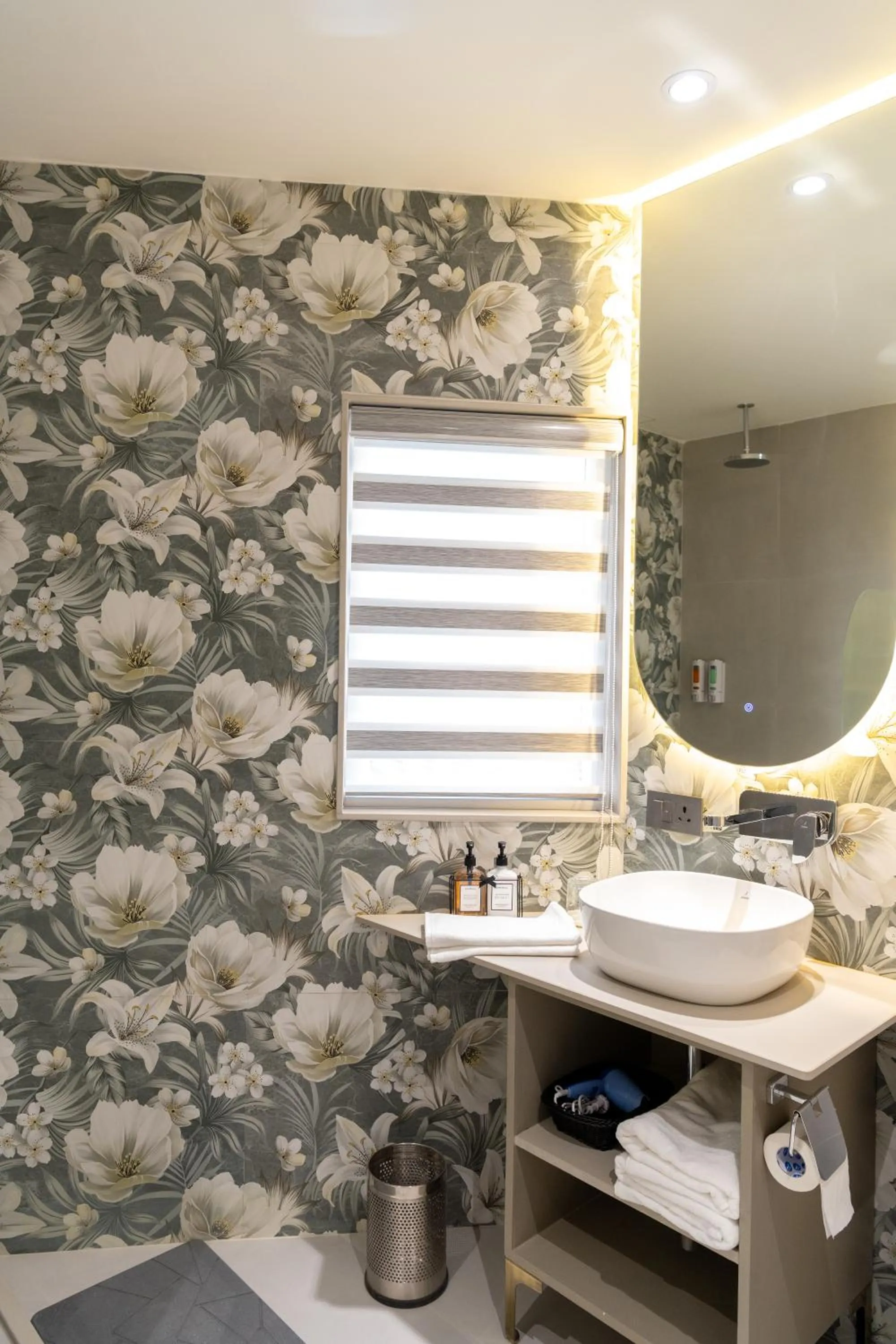 Bathroom in Girisadan - A City Centre Boutique Hotel