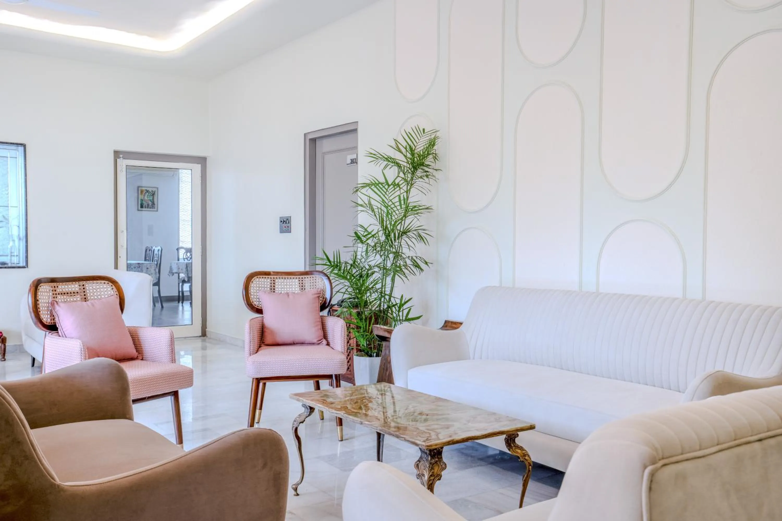 Living room in Girisadan - A City Centre Boutique Hotel