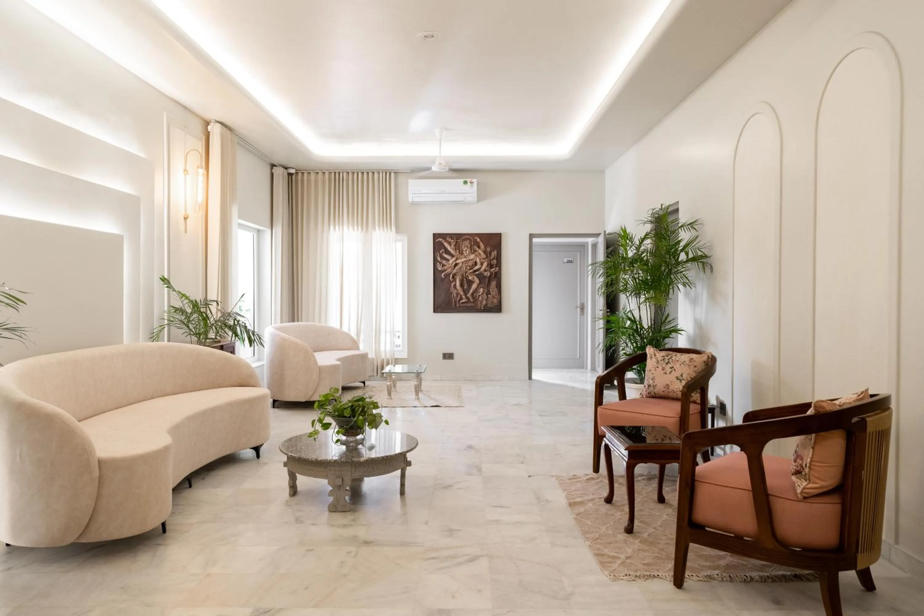 Lobby or reception in Girisadan - A City Centre Boutique Hotel