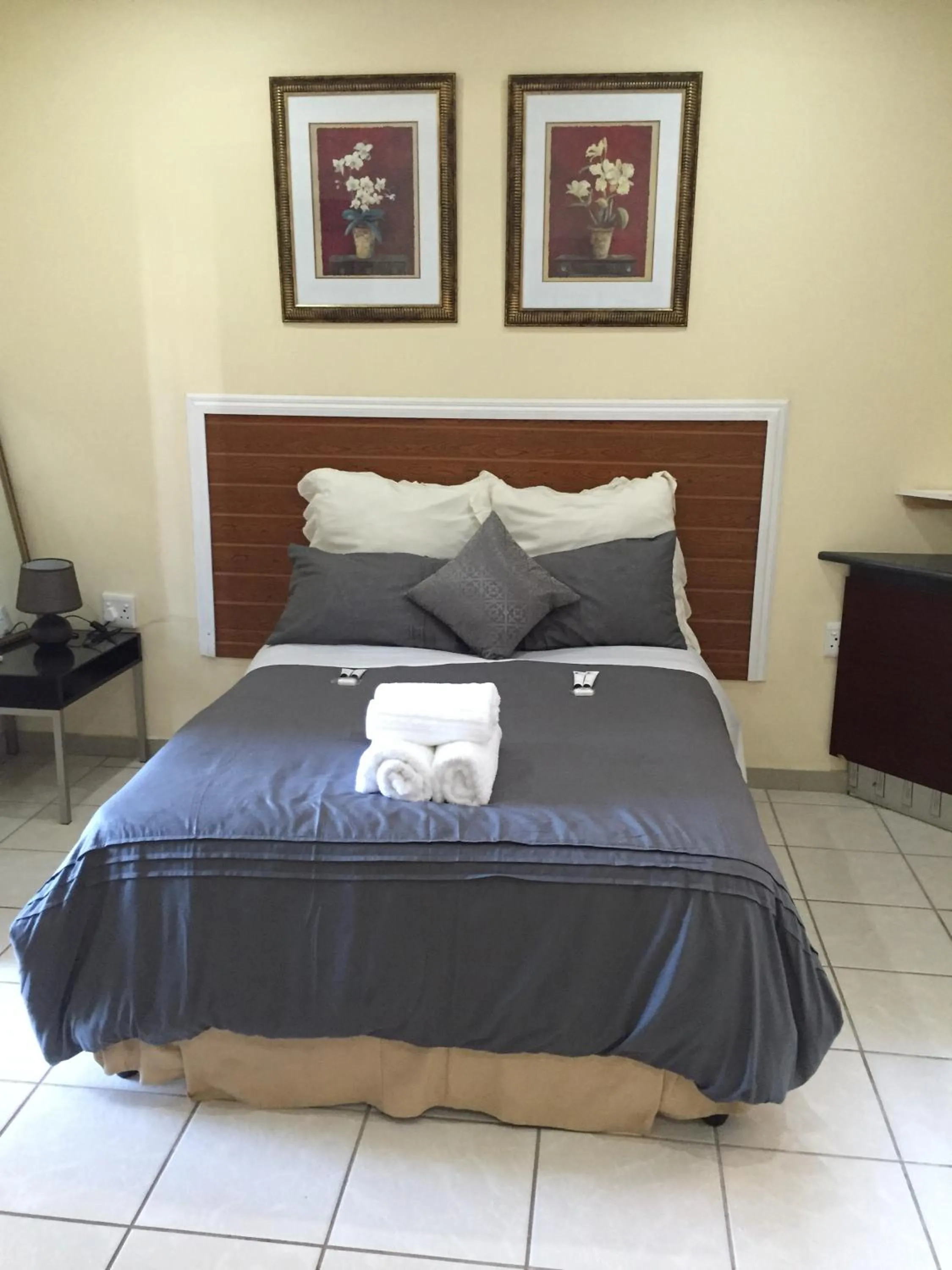 Bedroom, Bed in The Norwegian Lodge