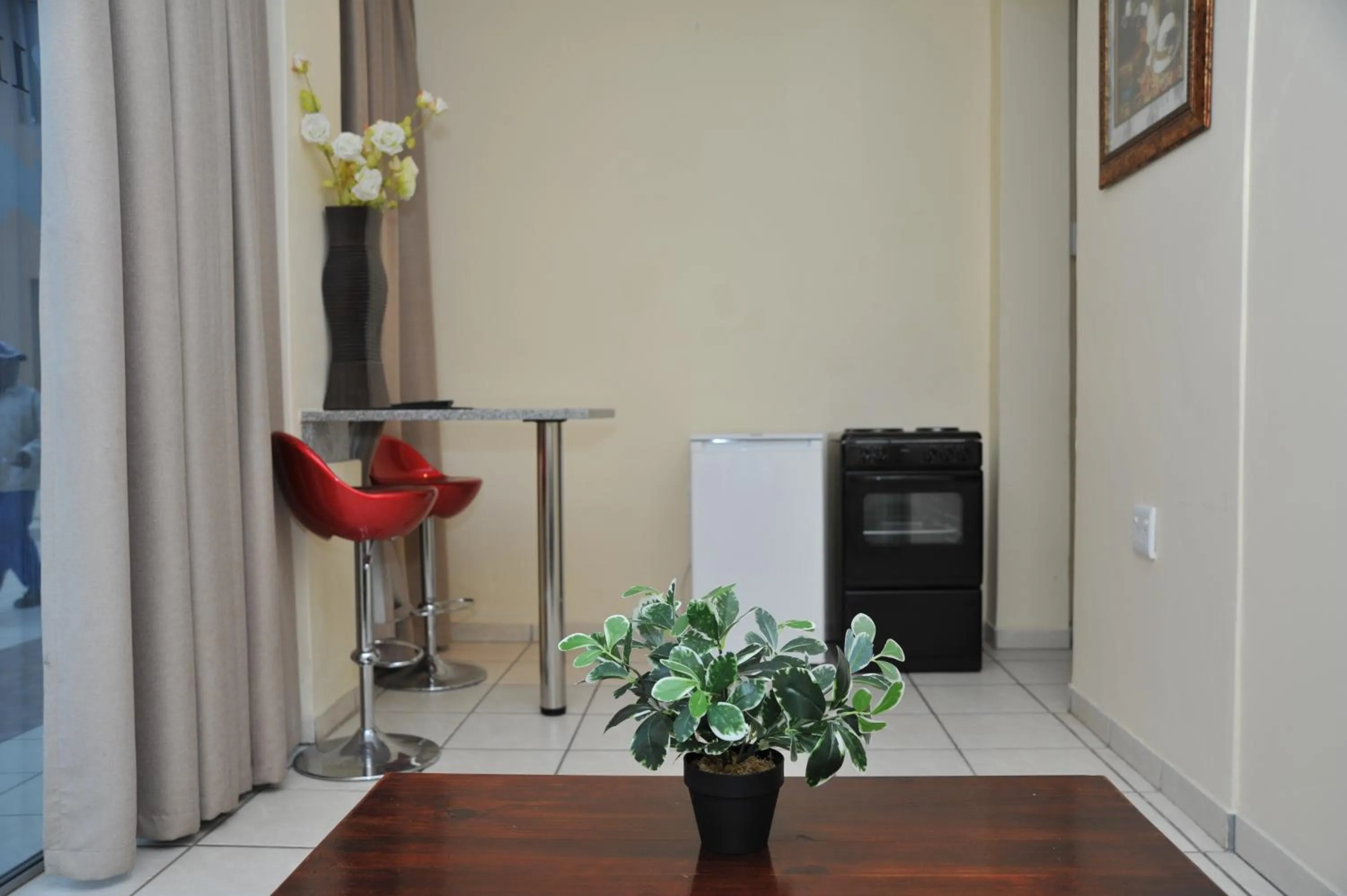 Kitchen or kitchenette in The Norwegian Lodge