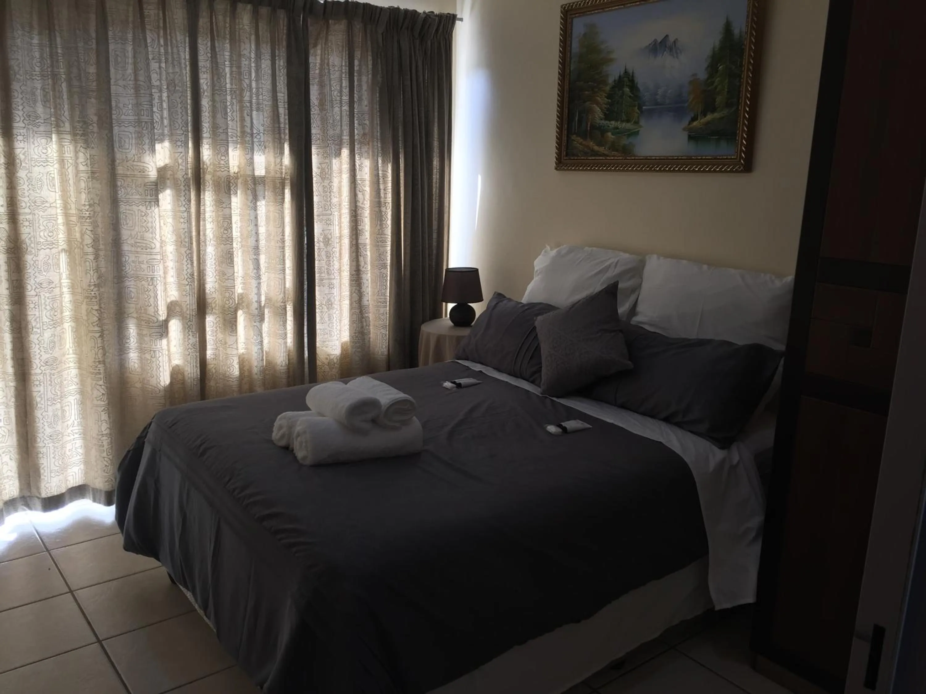 Bedroom, Bed in The Norwegian Lodge