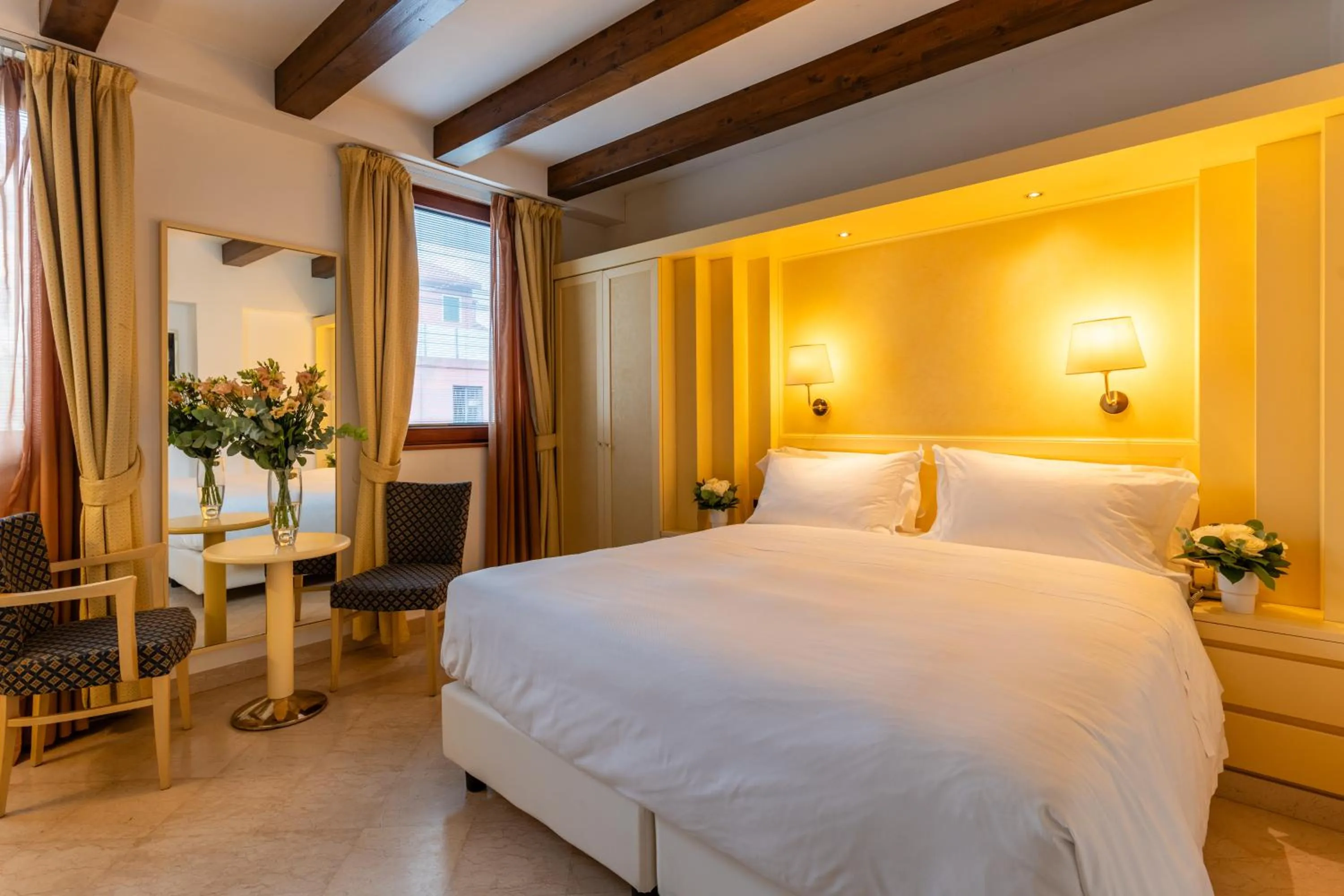 View (from property/room), Bed in Hotel Giudecca Venezia