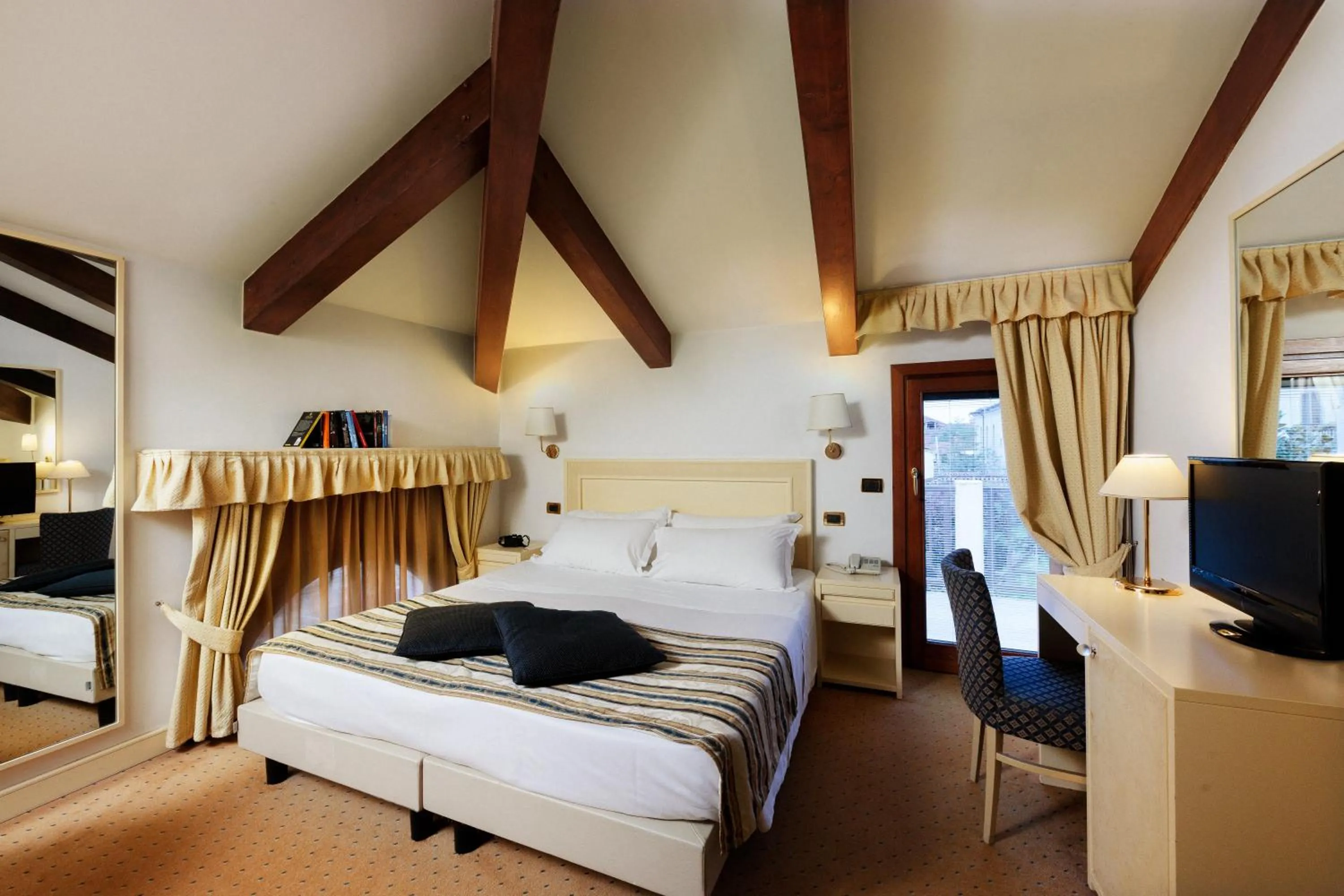 Bed in Hotel Giudecca Venezia