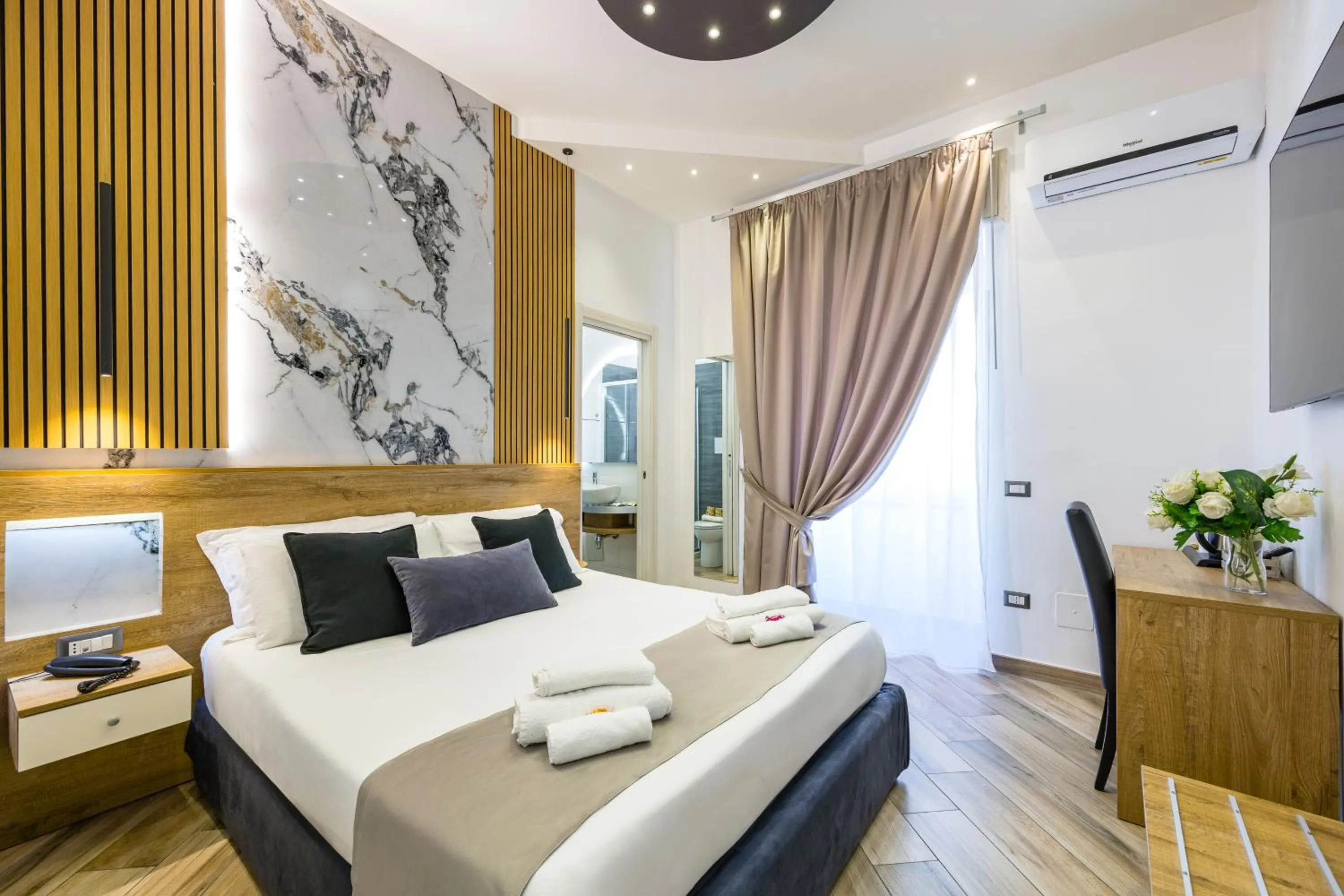 Bed in Hotel Bella Napoli