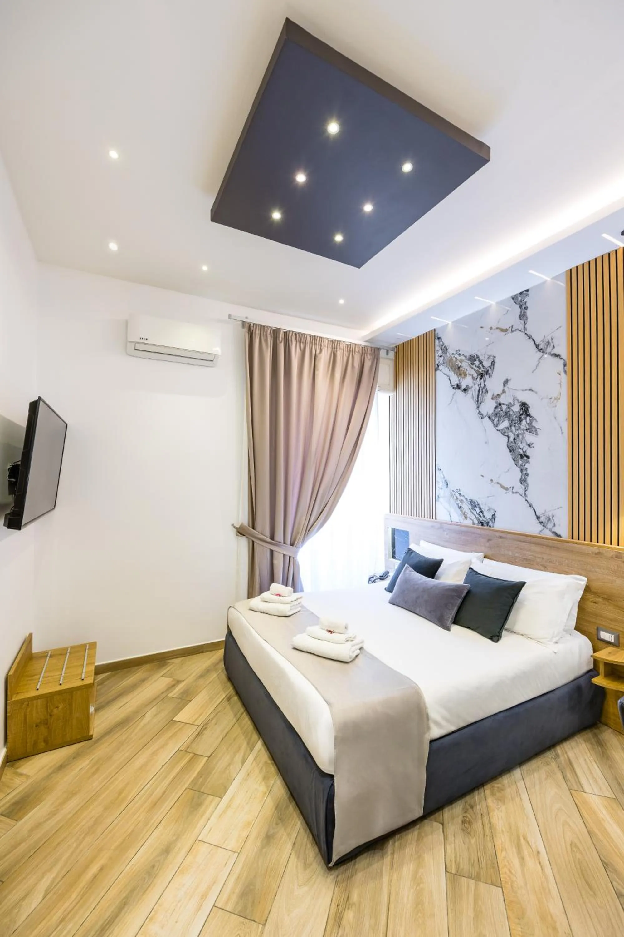 Bed in Hotel Bella Napoli