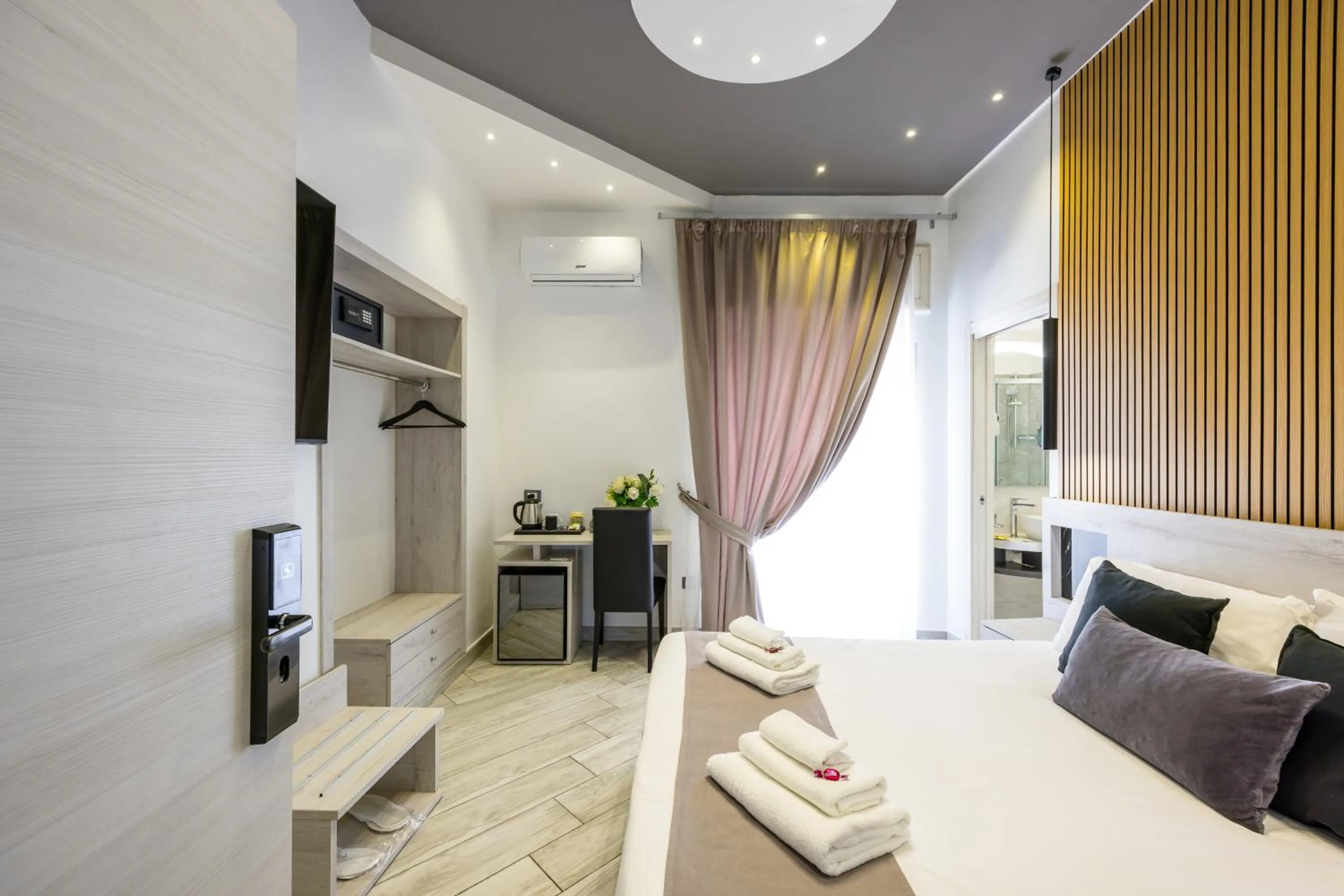 Bed in Hotel Bella Napoli