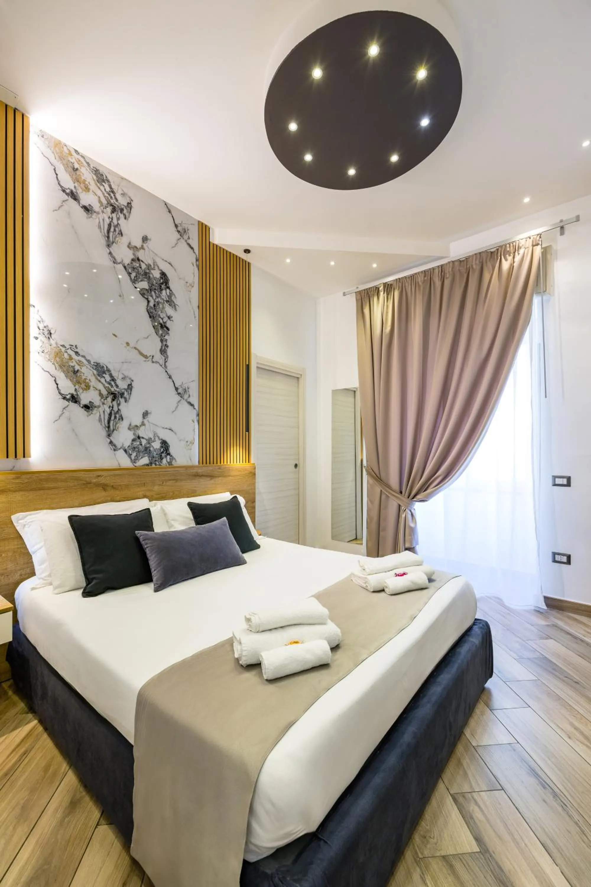 Bed in Hotel Bella Napoli