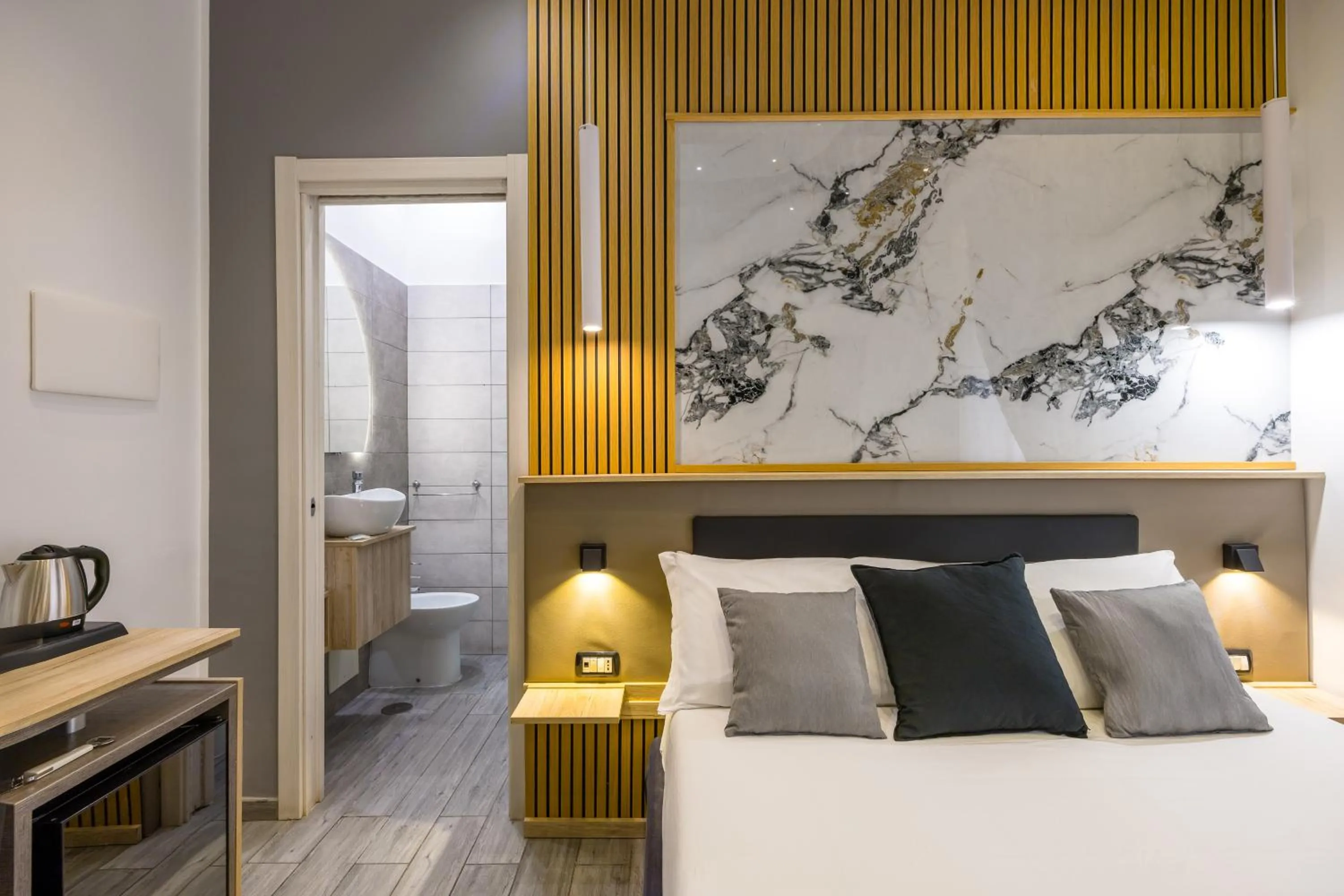 Bed in Hotel Bella Napoli