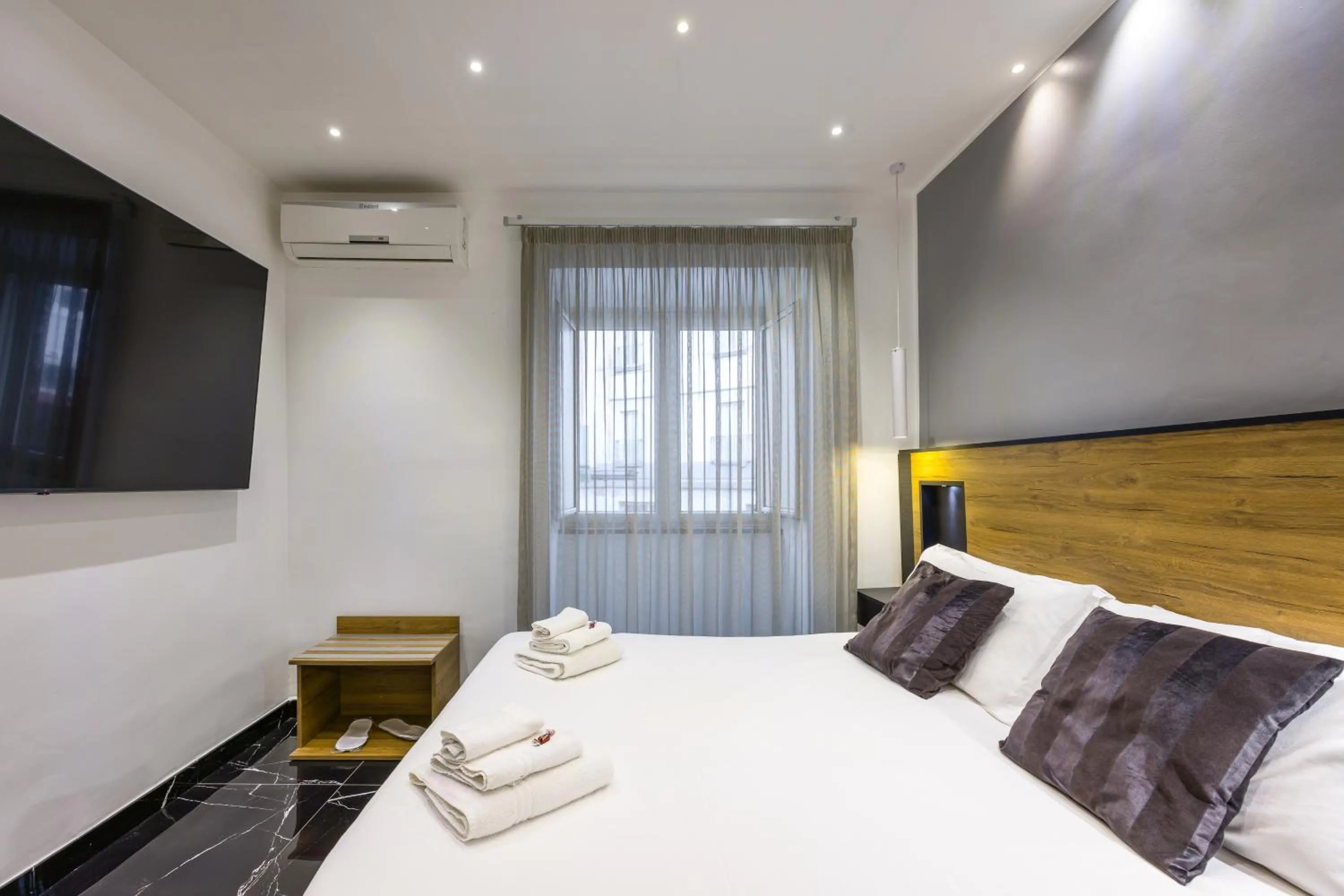 Bed in Hotel Bella Napoli