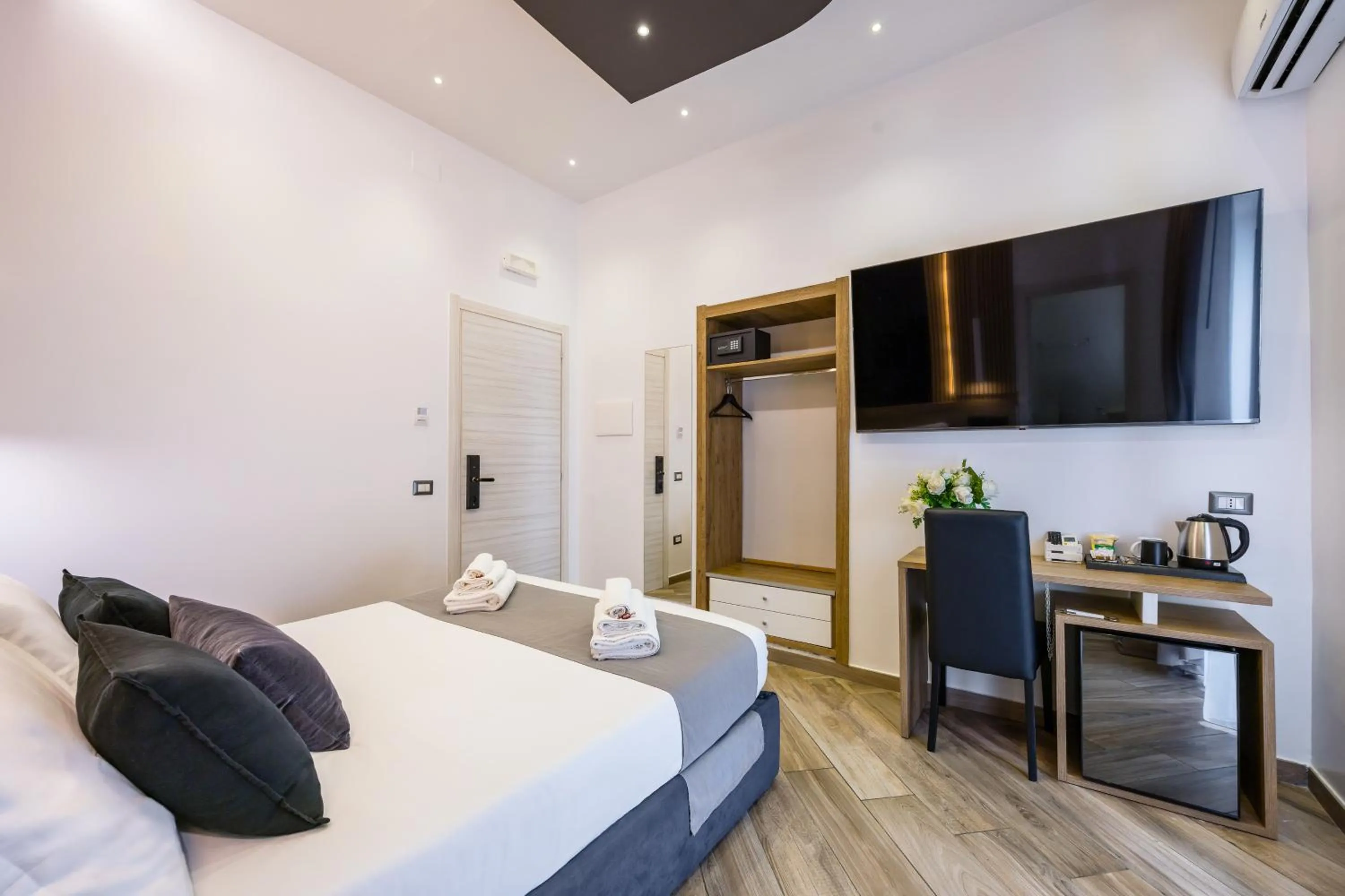 Bed in Hotel Bella Napoli