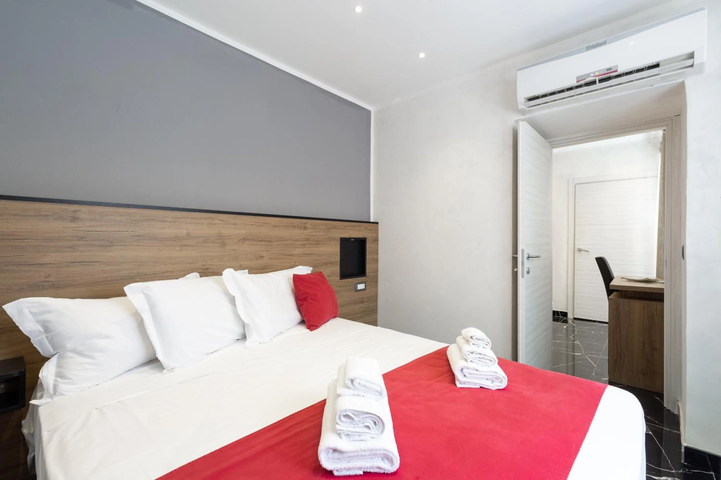 Bed in Hotel Bella Napoli