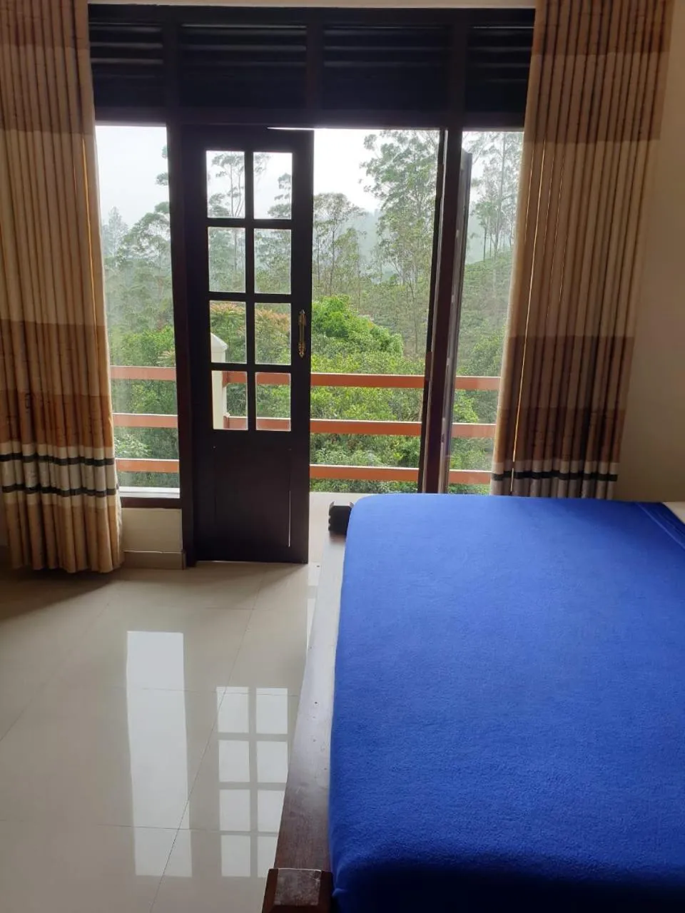 Bedroom, Bed in Delhousie Hotel