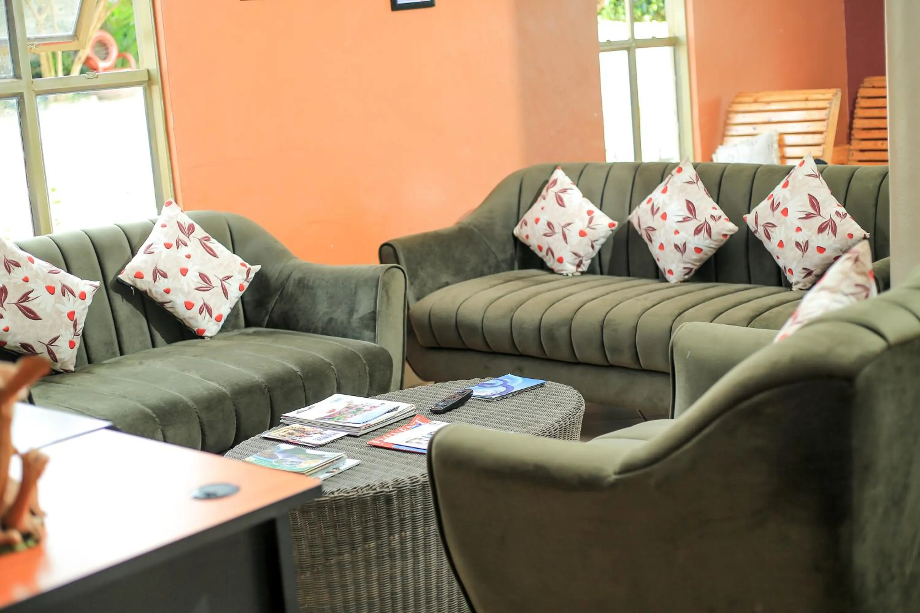 Lobby or reception in Triple Tee Gardens & Accomodation