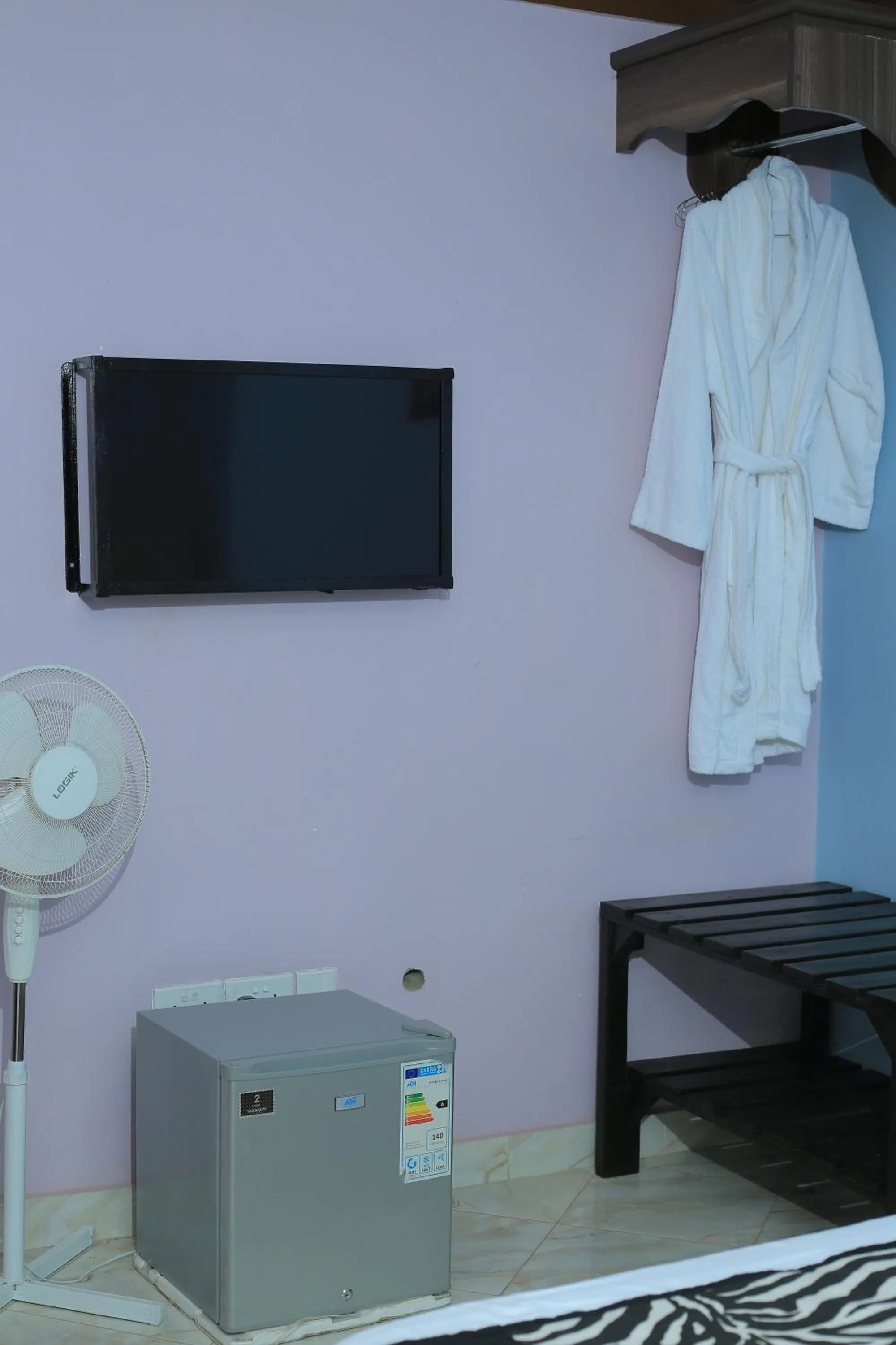 TV and multimedia in Triple Tee Gardens & Accomodation