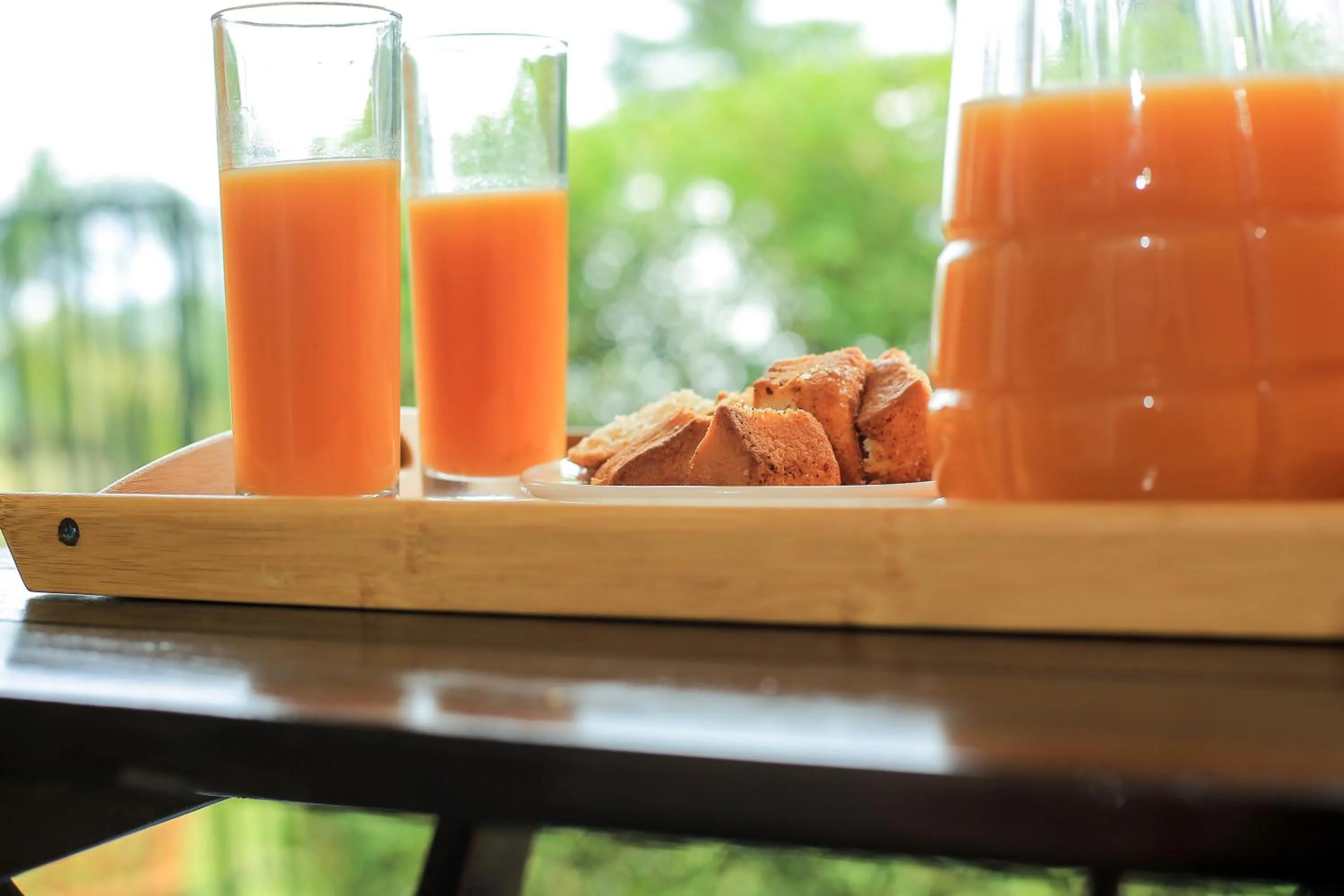 Food and drinks in Triple Tee Gardens & Accomodation